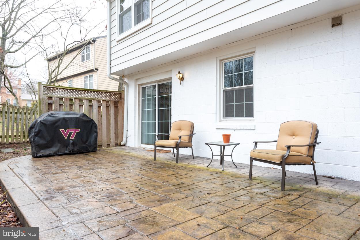 LAKE RIDGE - Residential