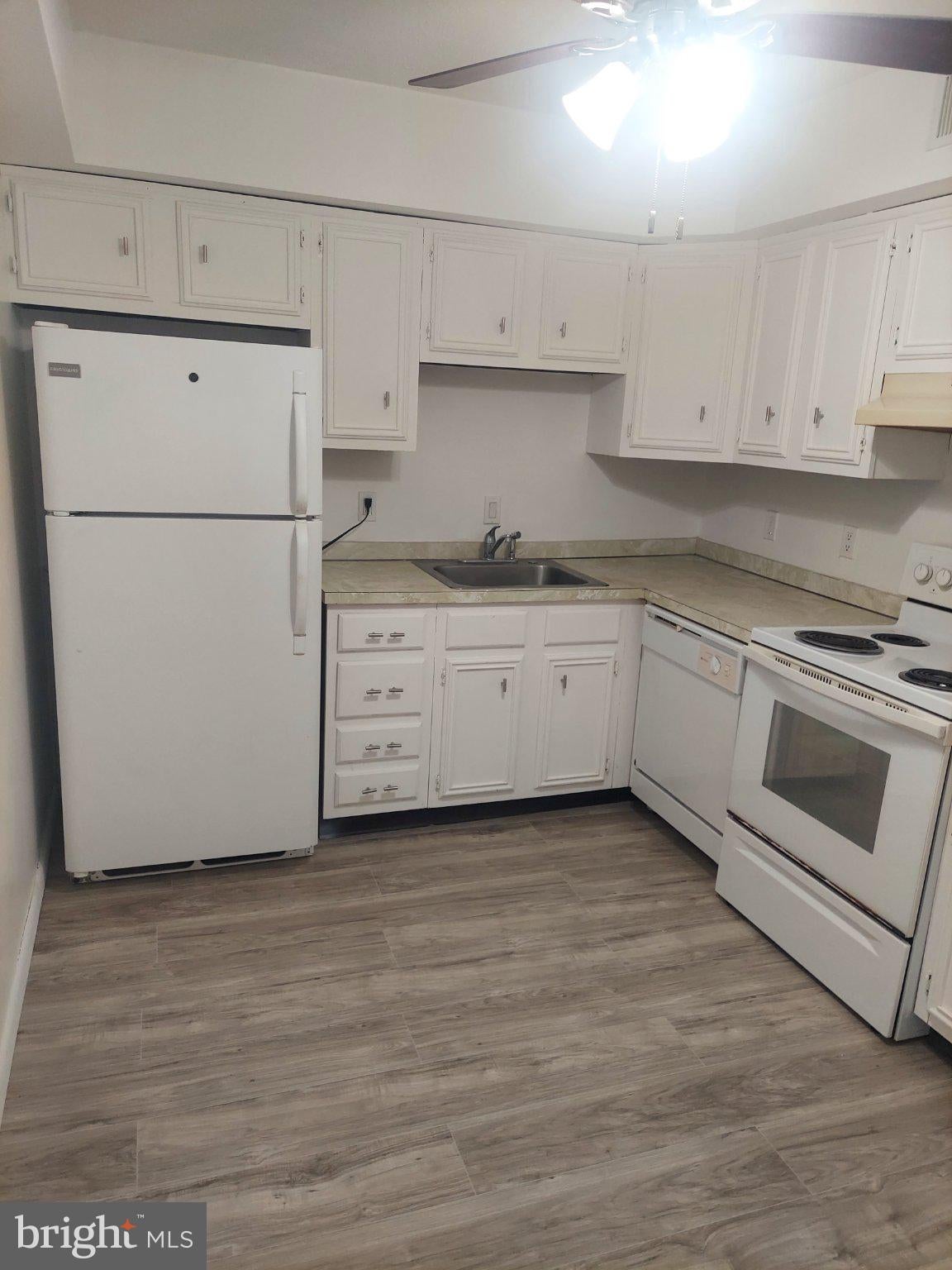 3603 HEWN LANE 612 612