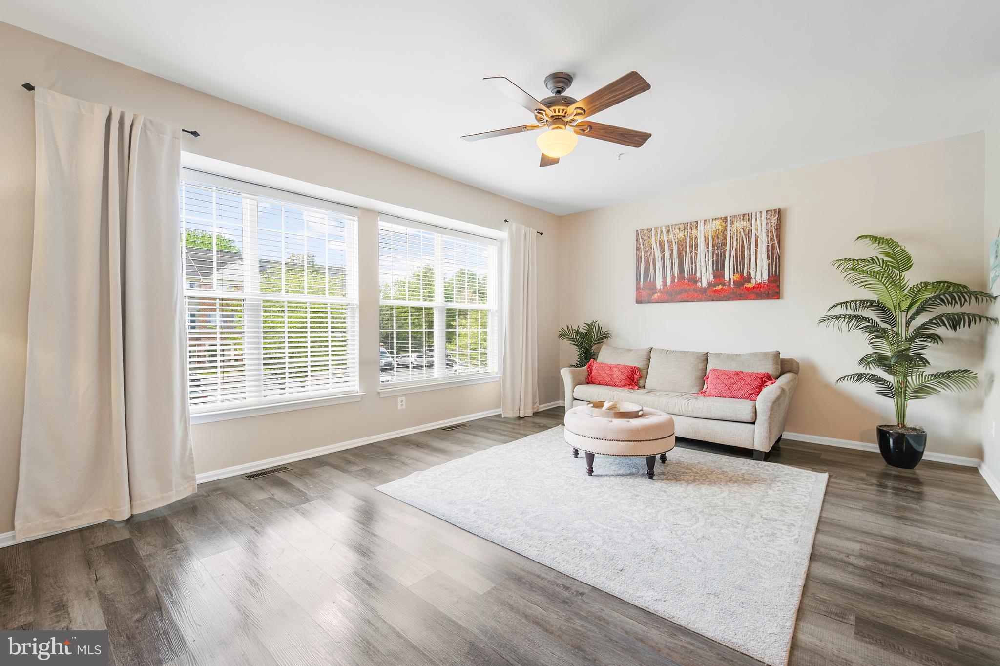RIDGEFIELD - Residential