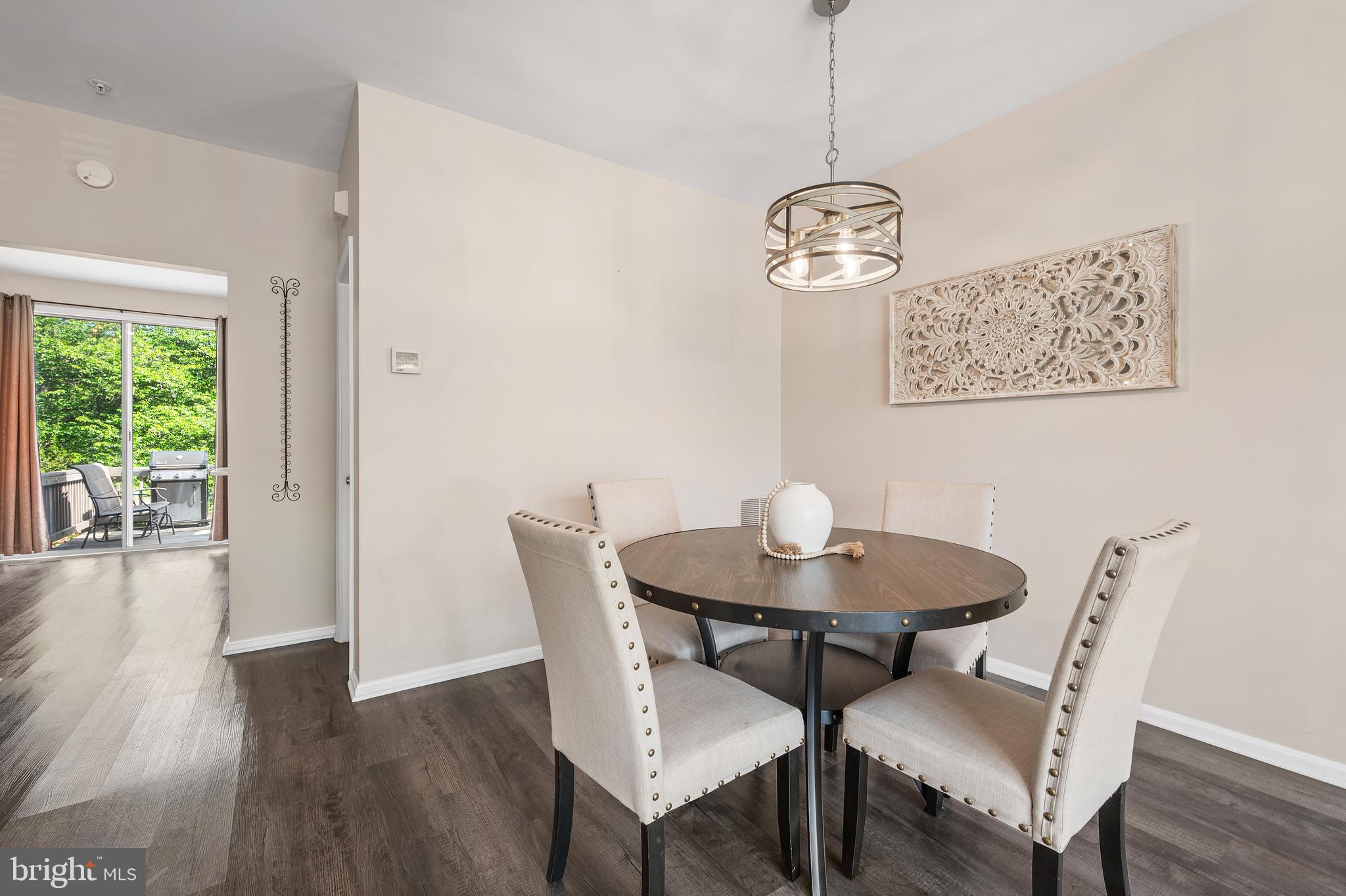 RIDGEFIELD - Residential