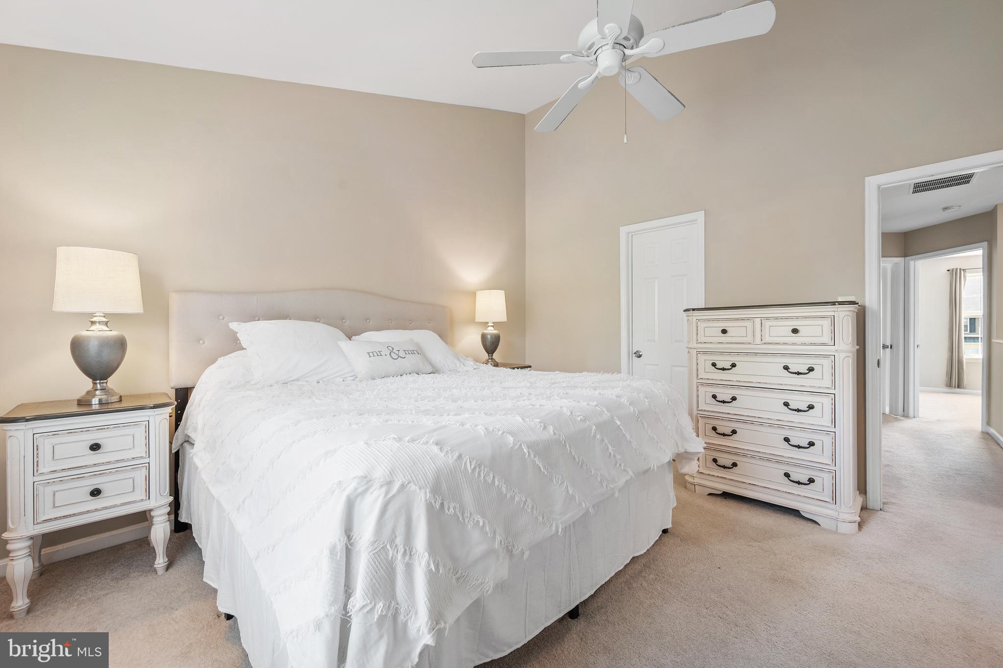 RIDGEFIELD - Residential