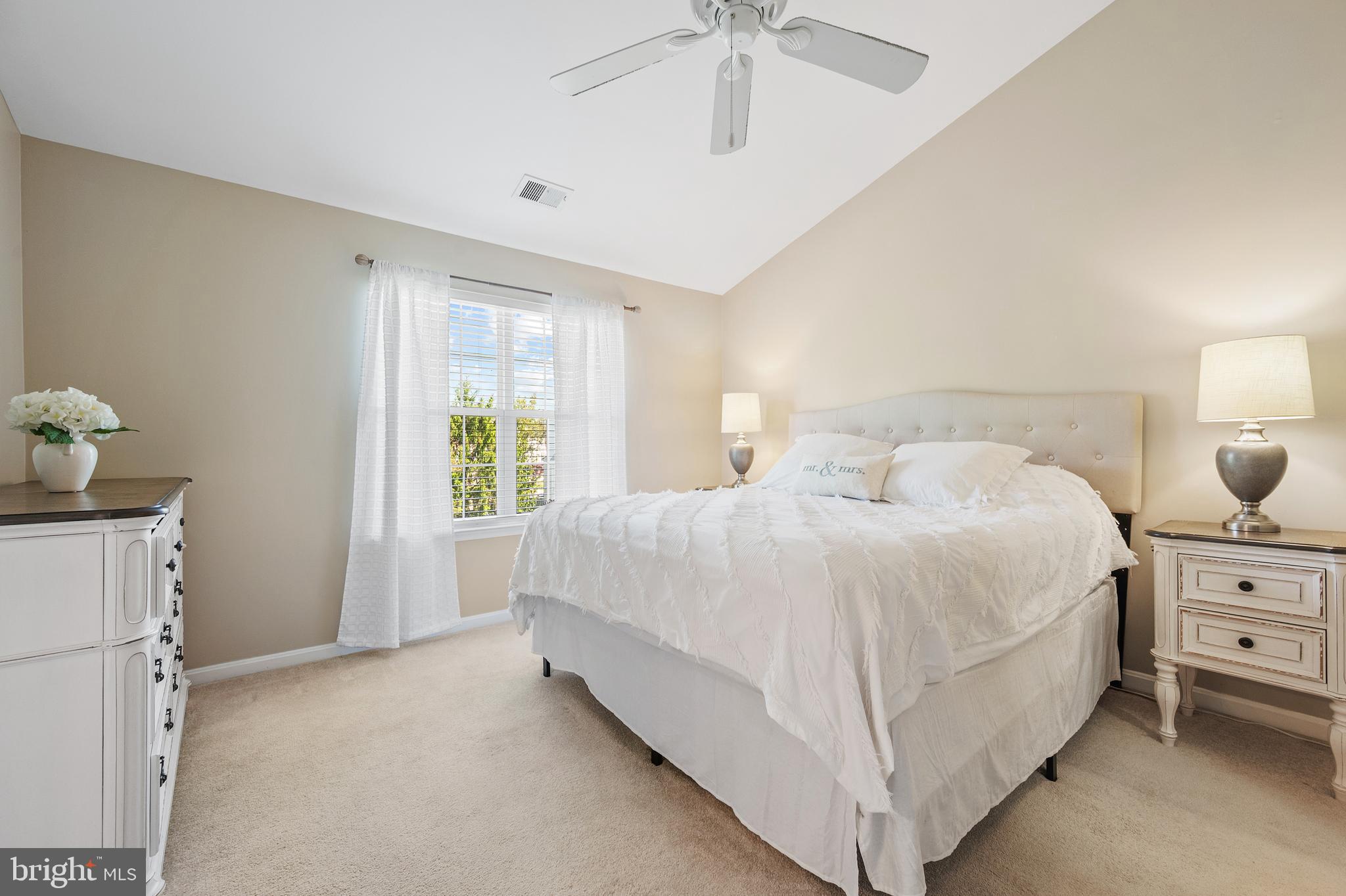 RIDGEFIELD - Residential
