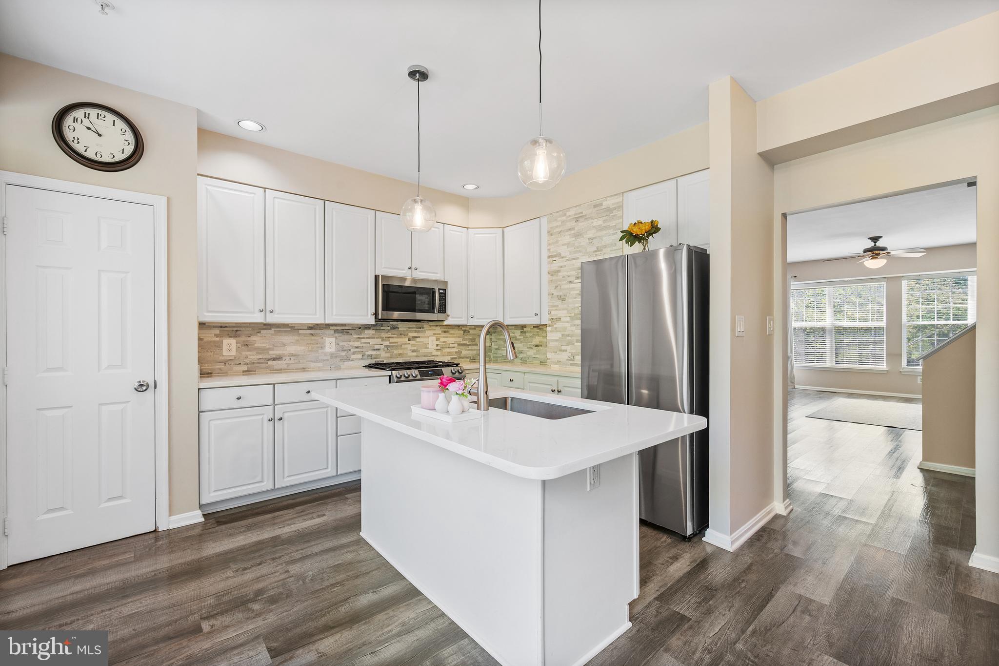 RIDGEFIELD - Residential