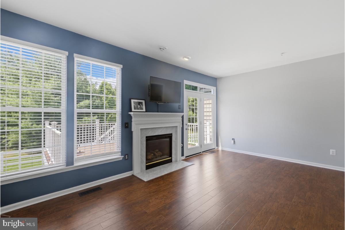 GLENBROOK - Residential