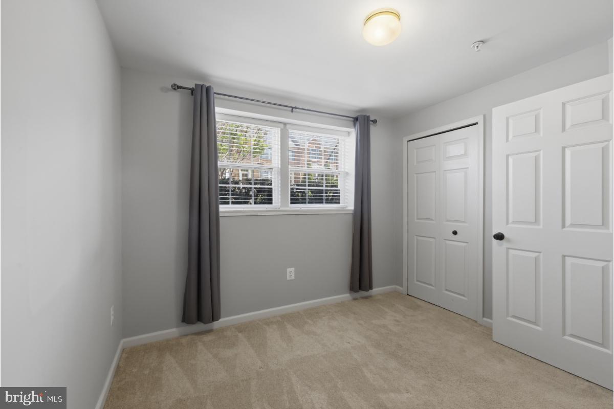 GLENBROOK - Residential