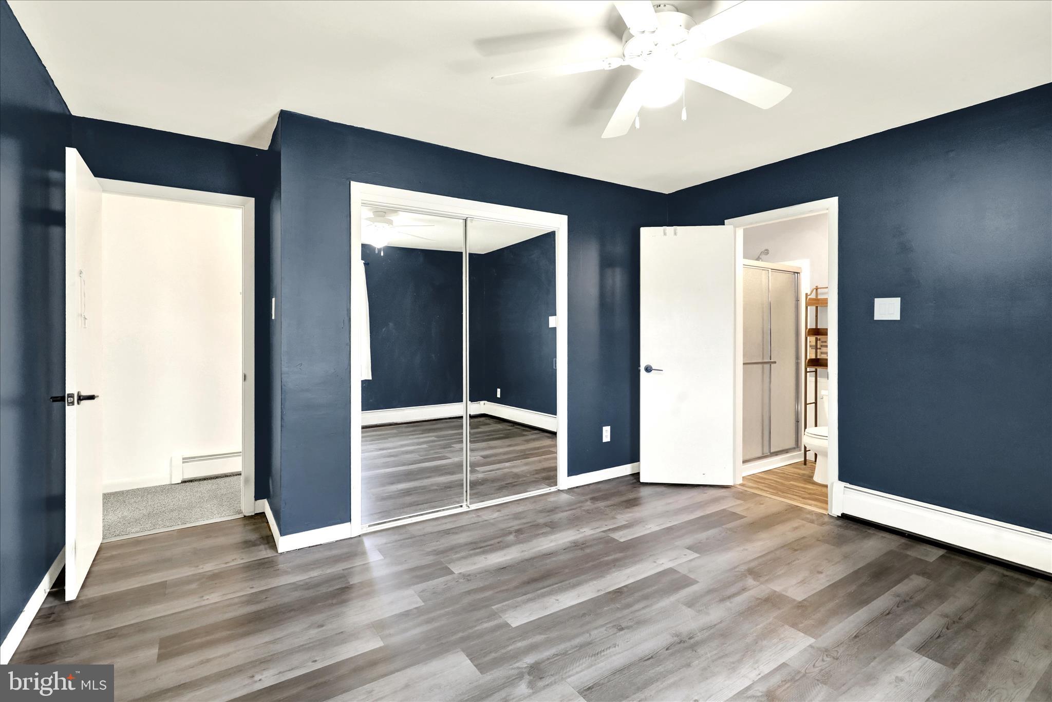 CRESTWOOD - Residential