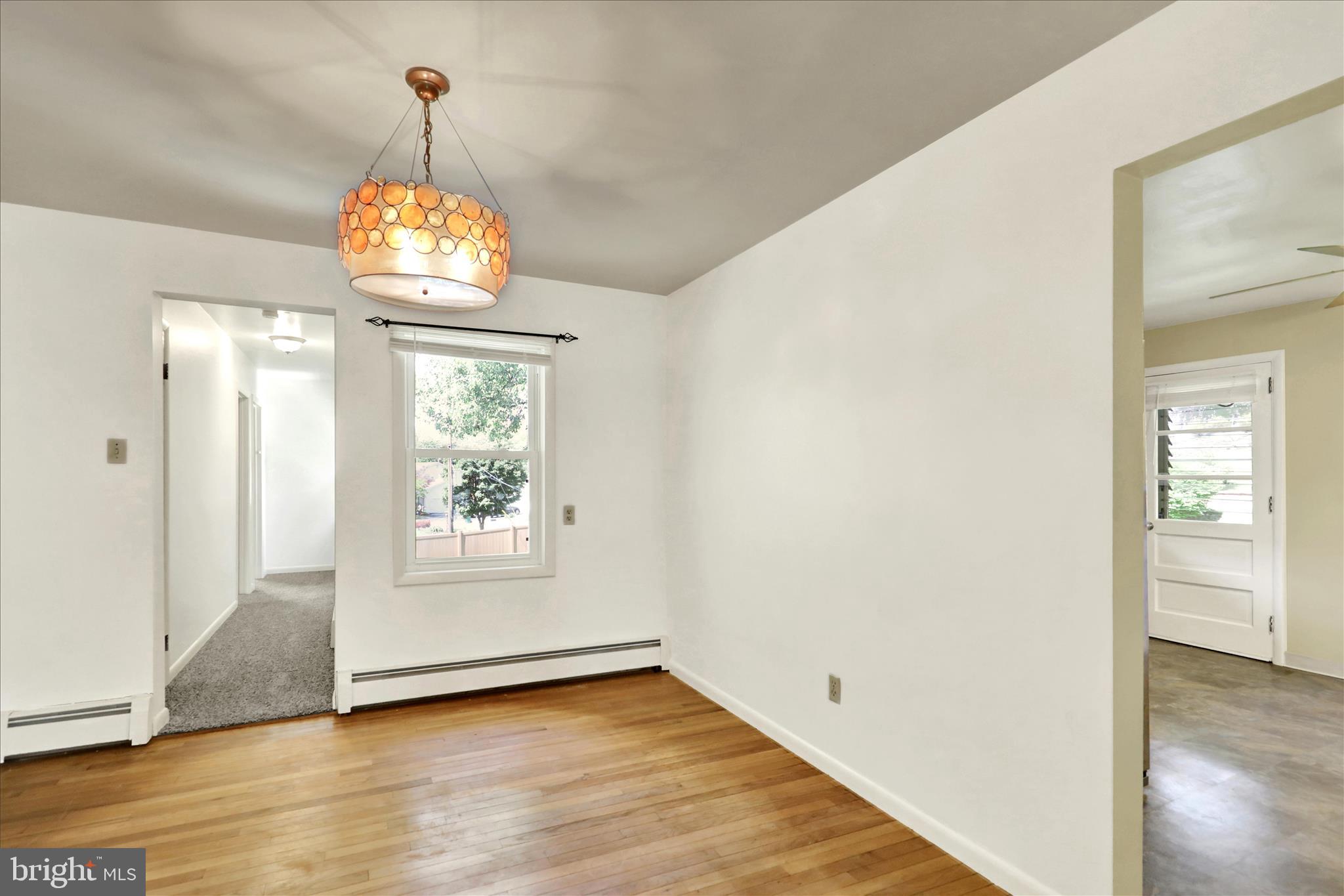 CRESTWOOD - Residential