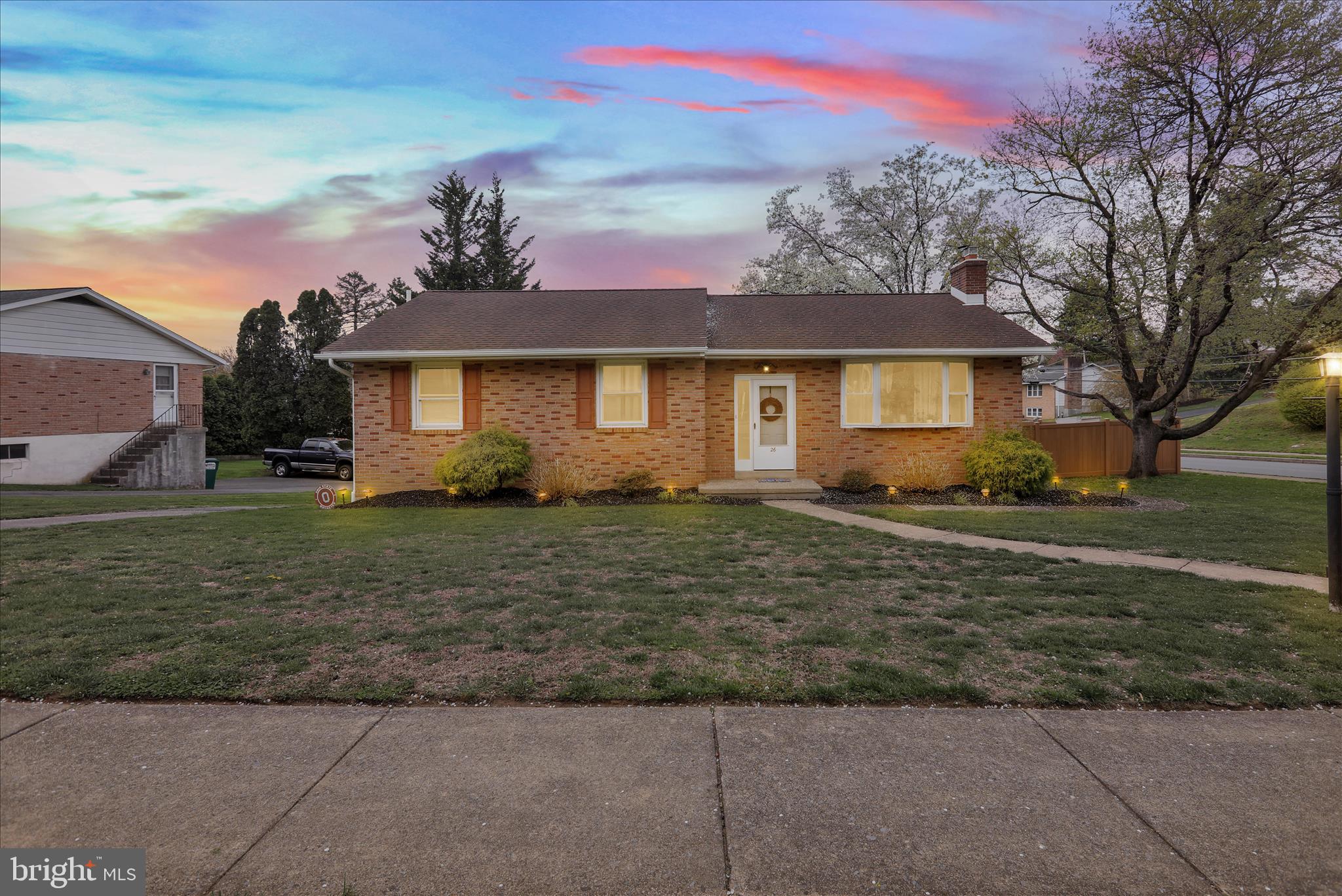 CRESTWOOD - Residential