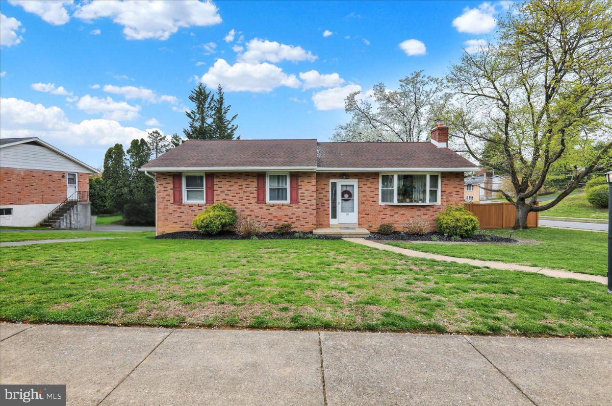 CRESTWOOD - Residential