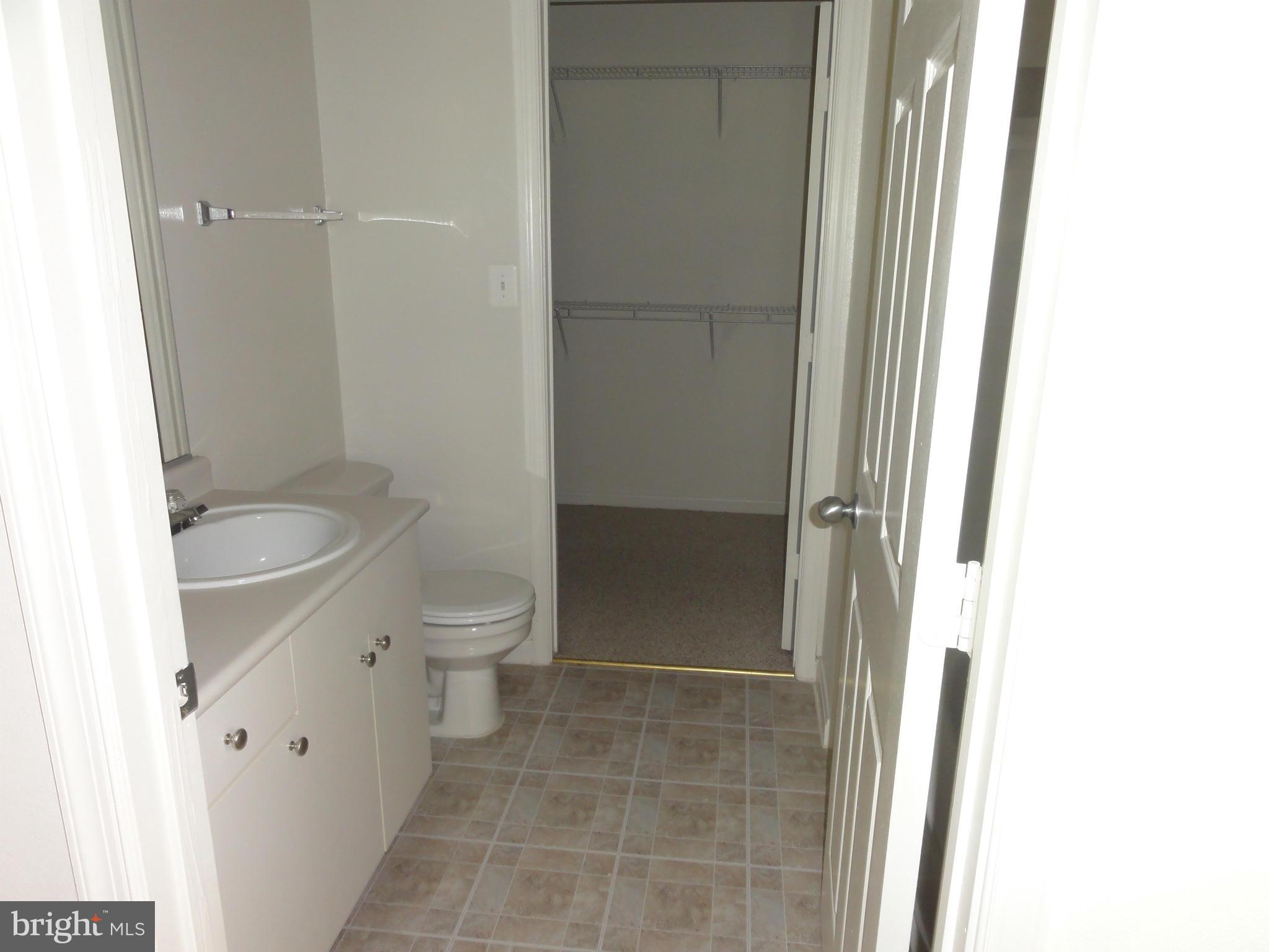 HIGH POINTE AT JEFFERSON PARK - Residential Lease