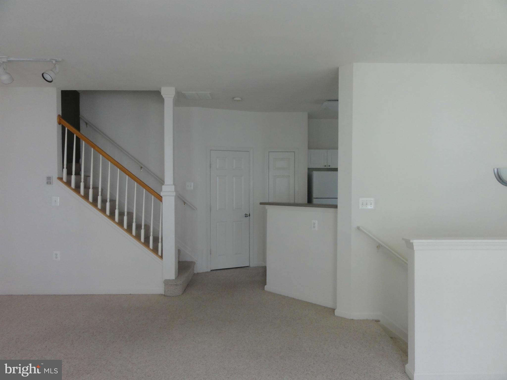 HIGH POINTE AT JEFFERSON PARK - Residential Lease