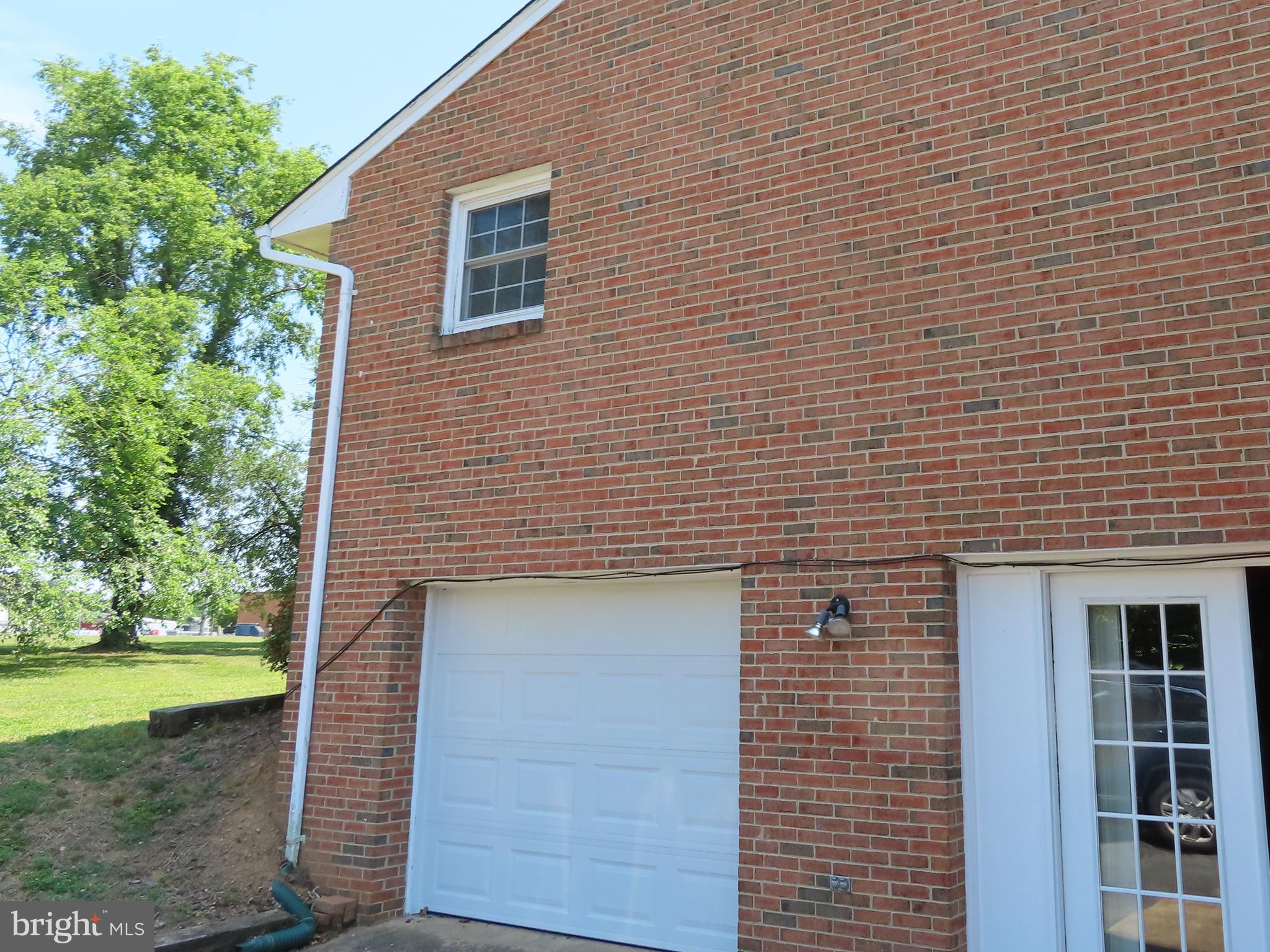 SHERATON HILLS EAST - Residential Lease