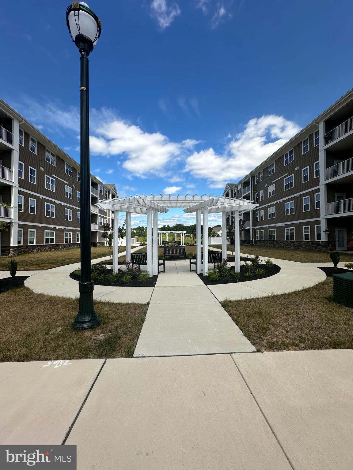 406 BOLD RULER COURT 401