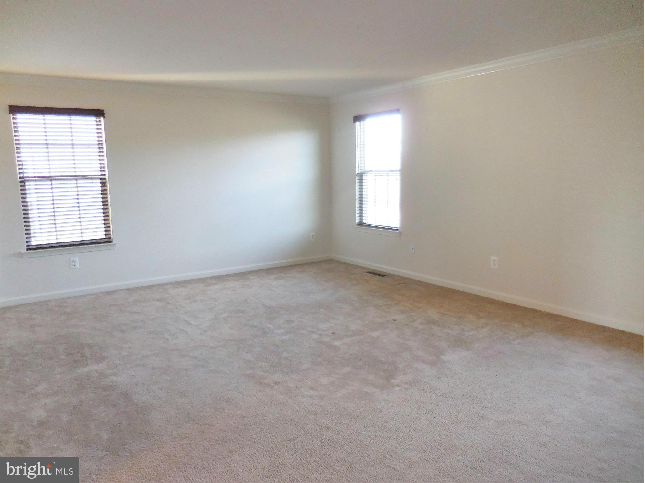 PIEDMONT MEWS - Residential