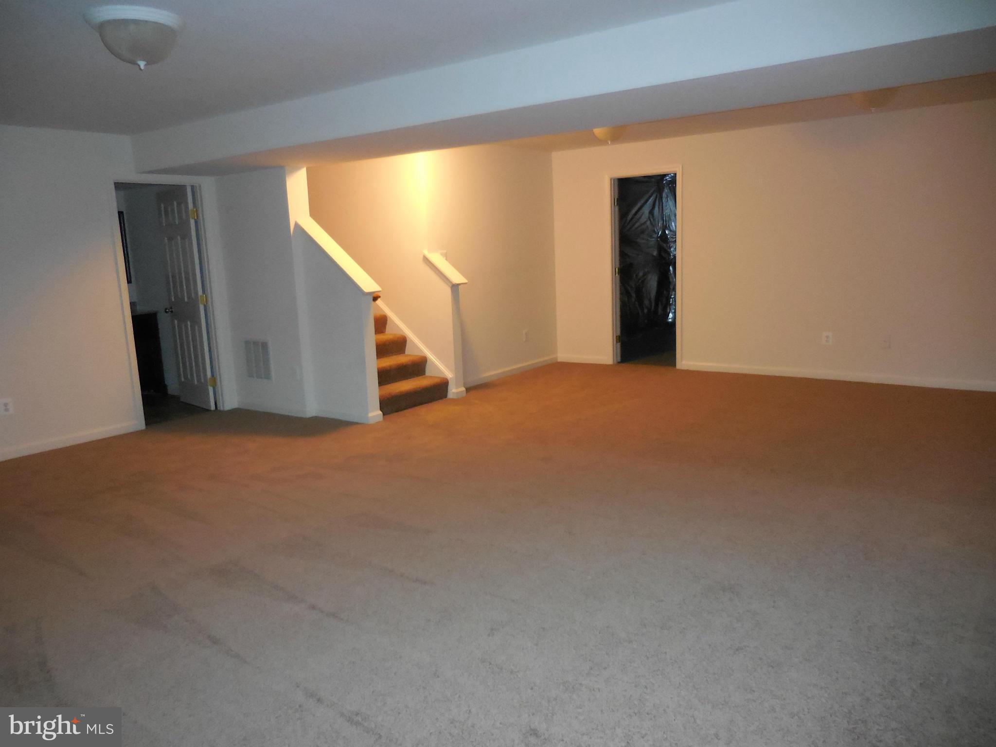 PIEDMONT MEWS - Residential