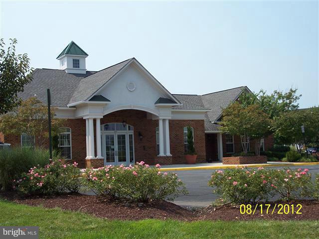 PIEDMONT MEWS - Residential