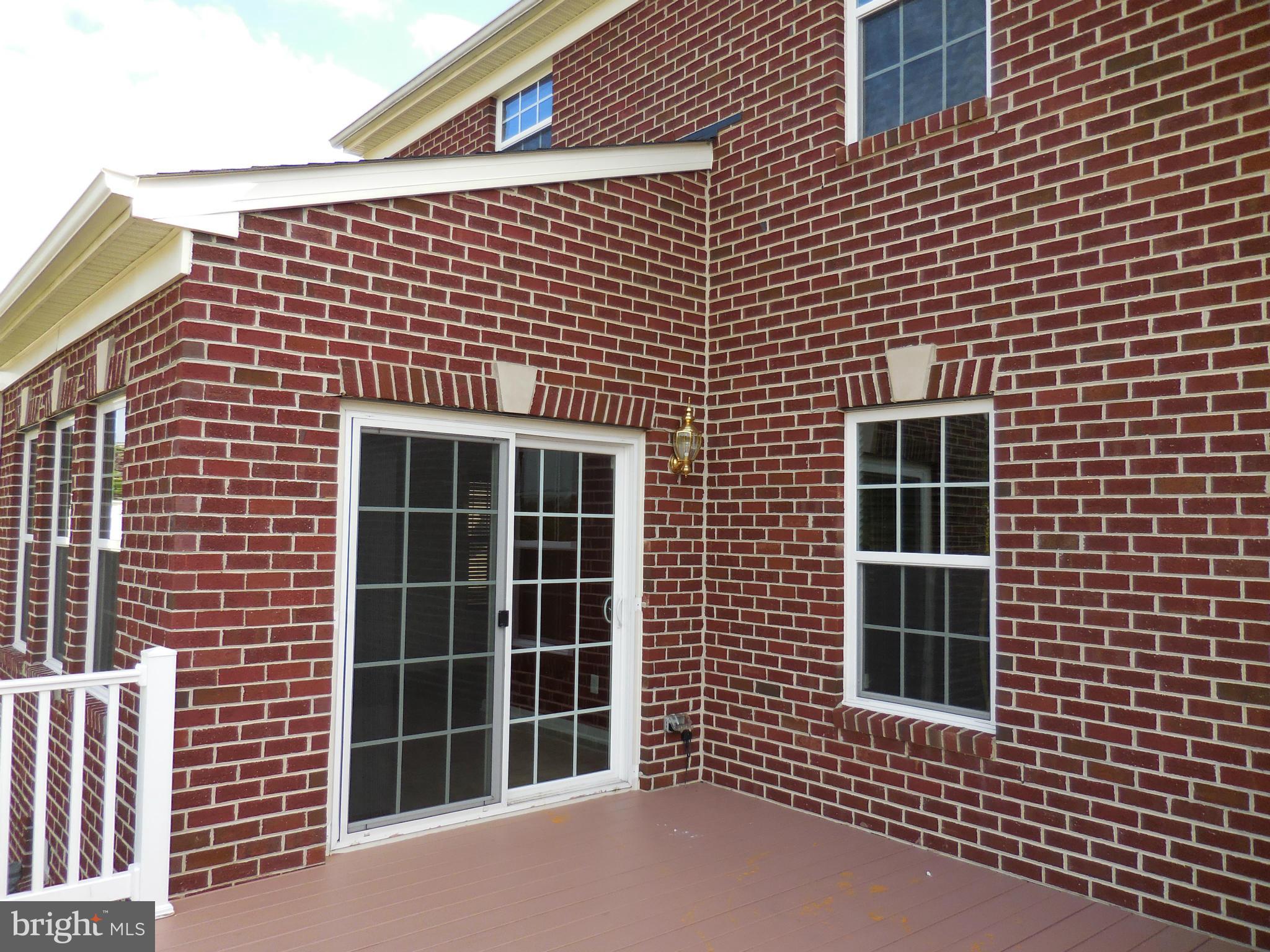 PIEDMONT MEWS - Residential