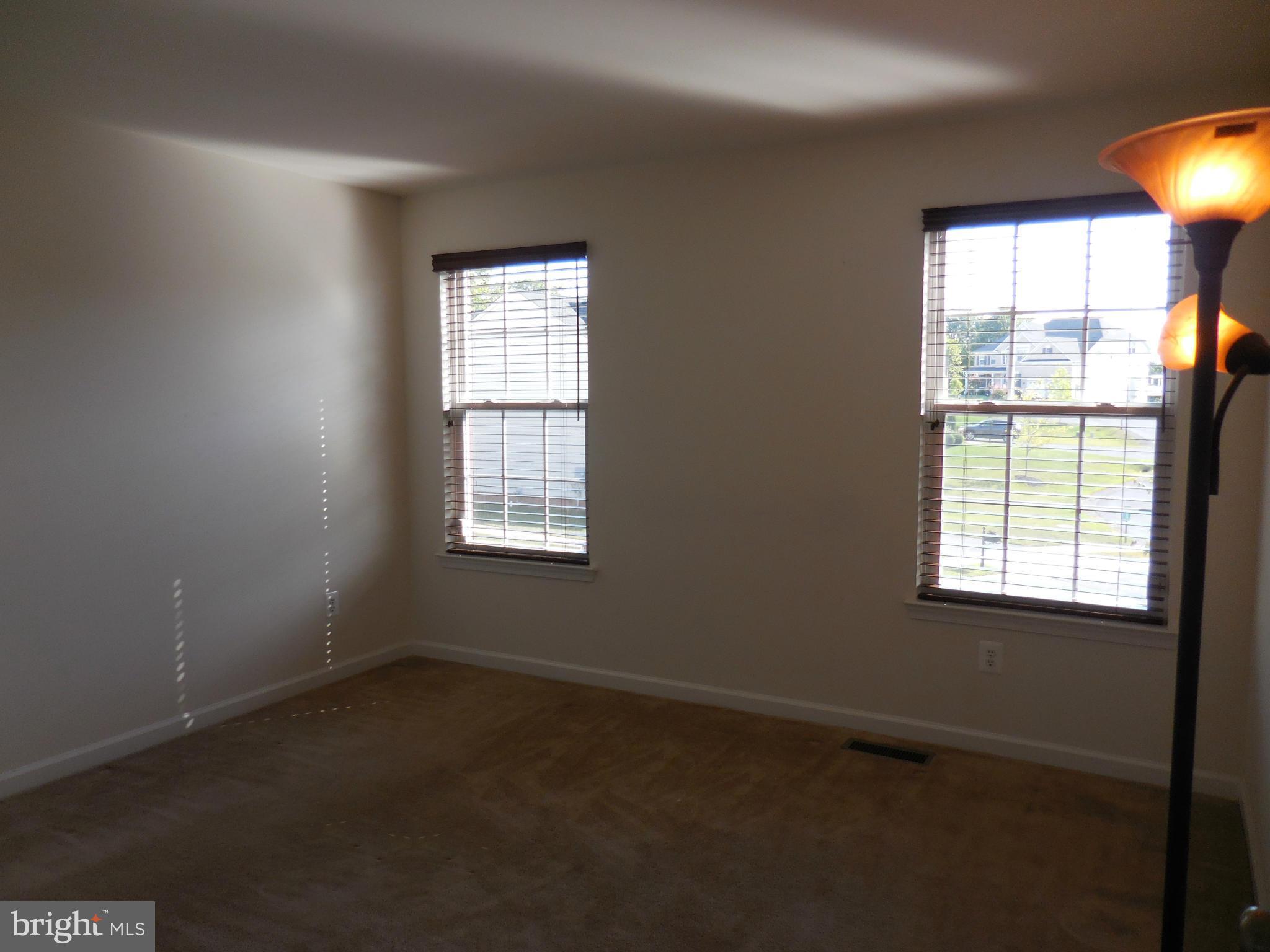 PIEDMONT MEWS - Residential