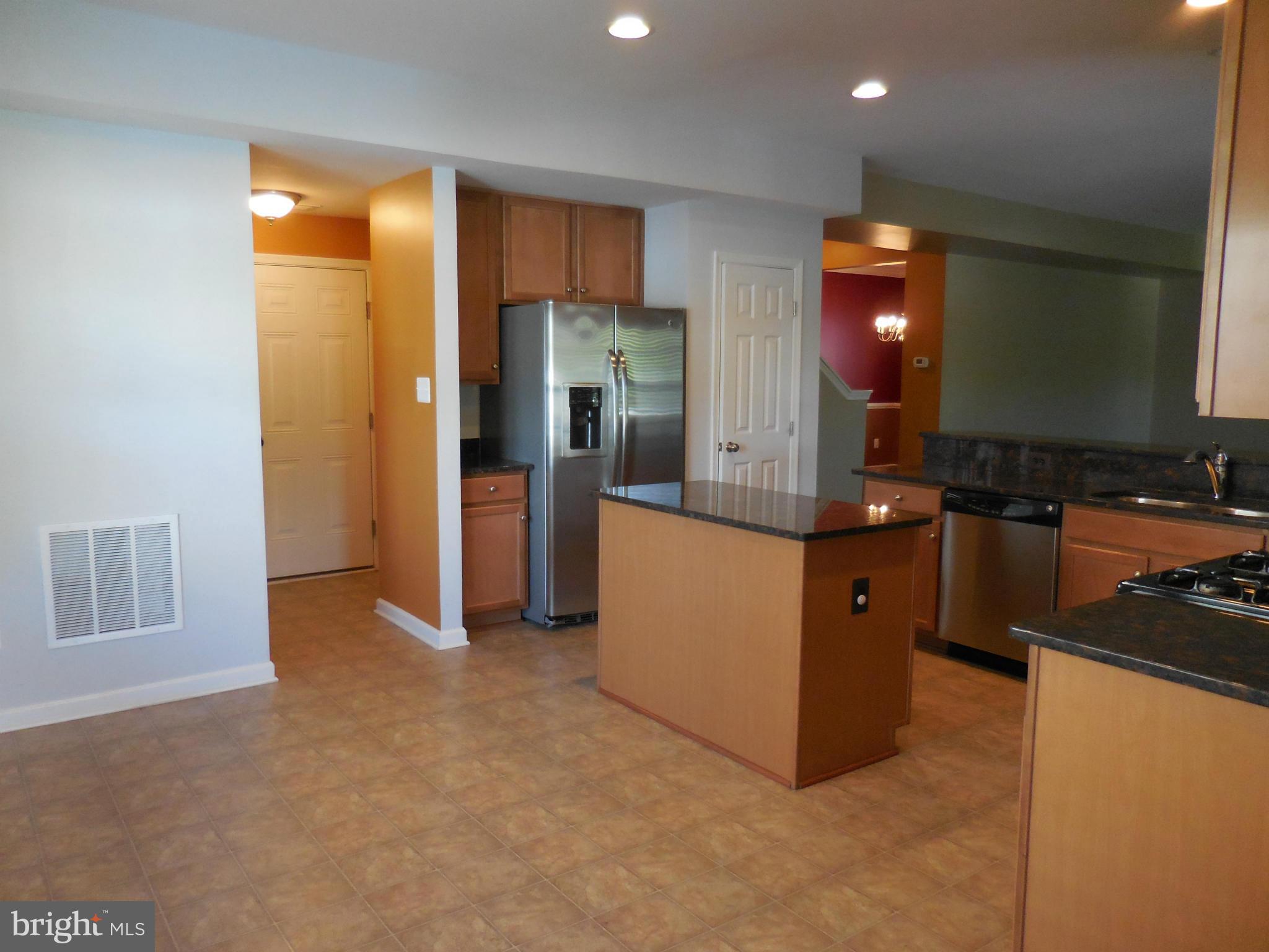 PIEDMONT MEWS - Residential