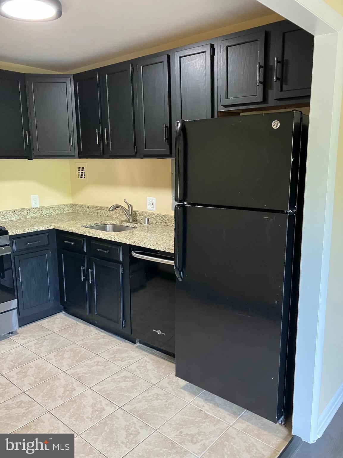 6137 LEESBURG PIKE 301