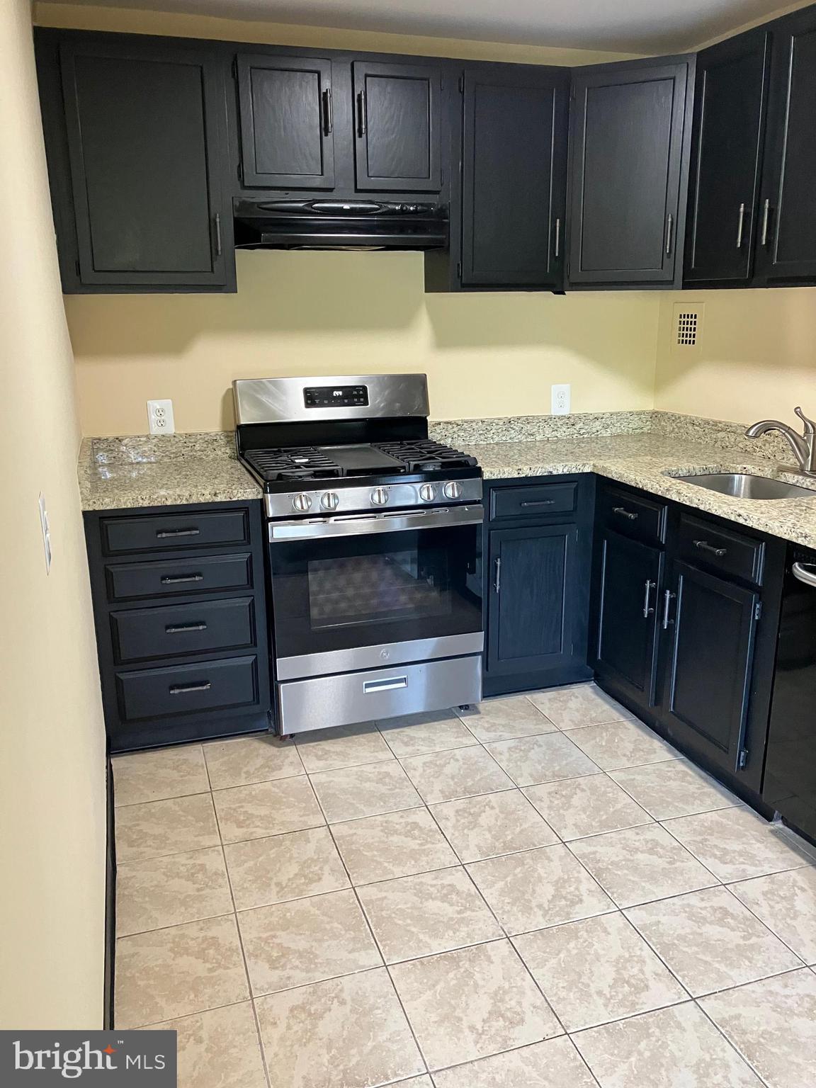 6137 LEESBURG PIKE 301