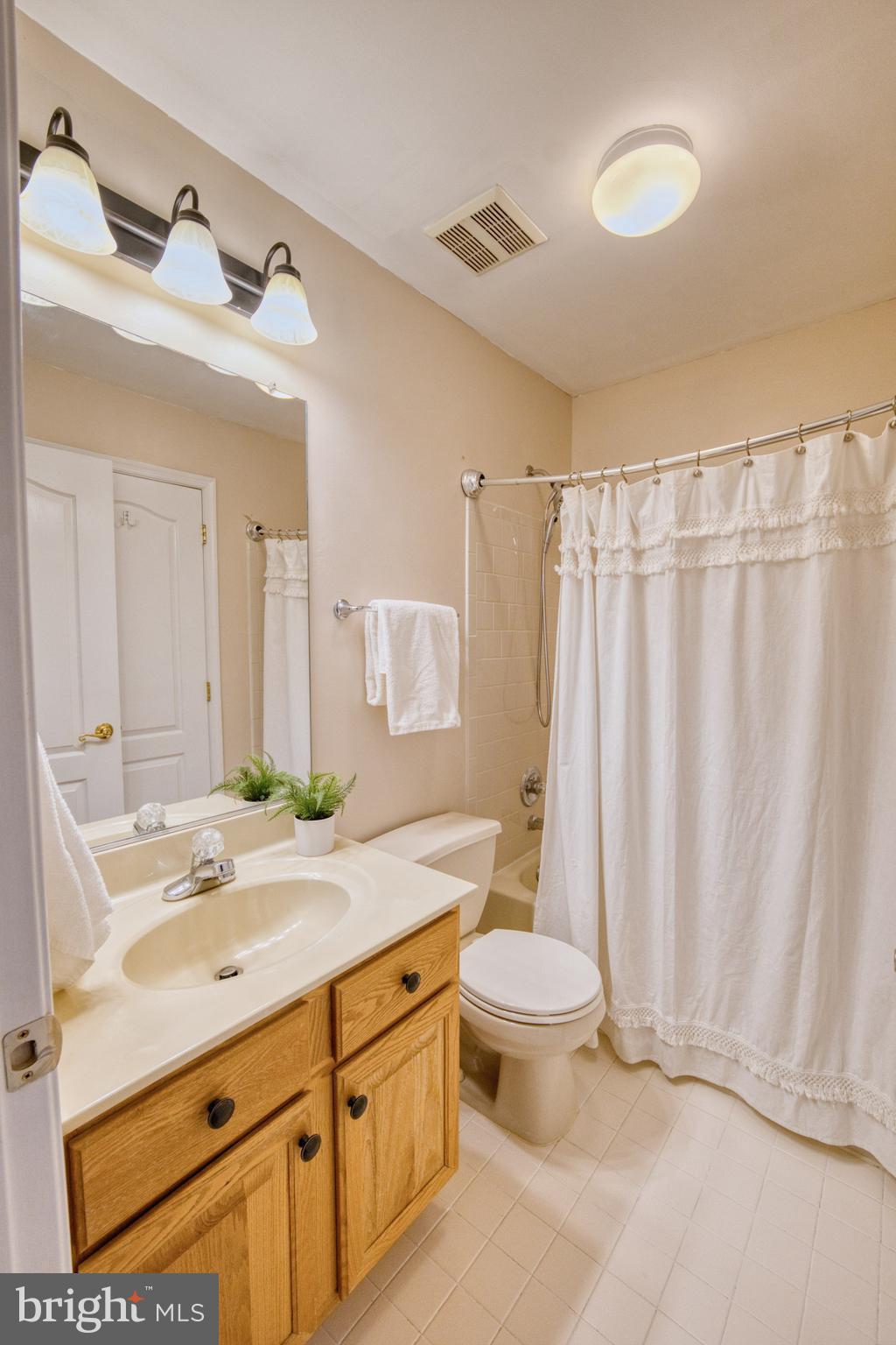 MONMOUTH MEADOWS - Residential