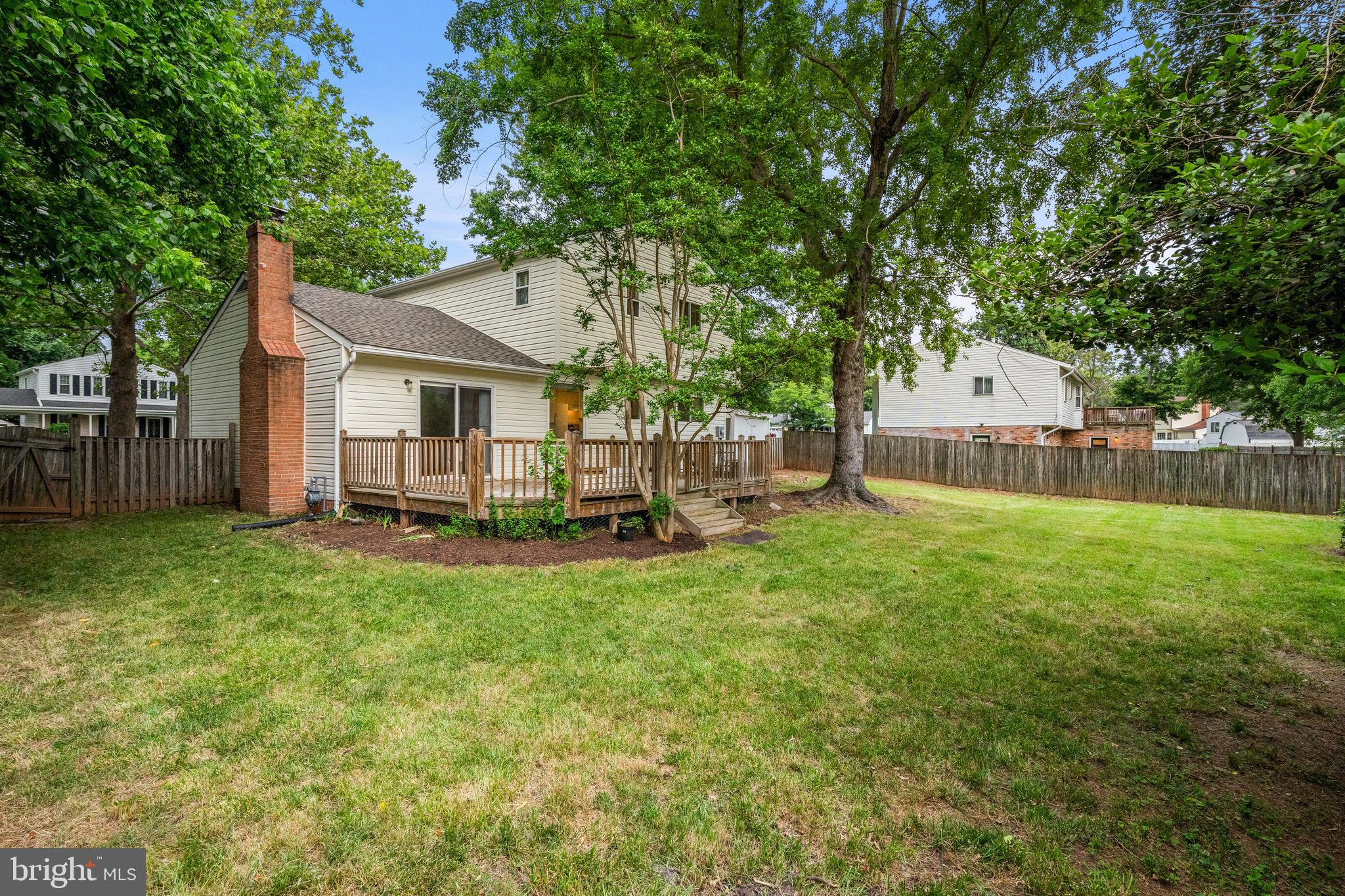 CHALET WOODS - Residential