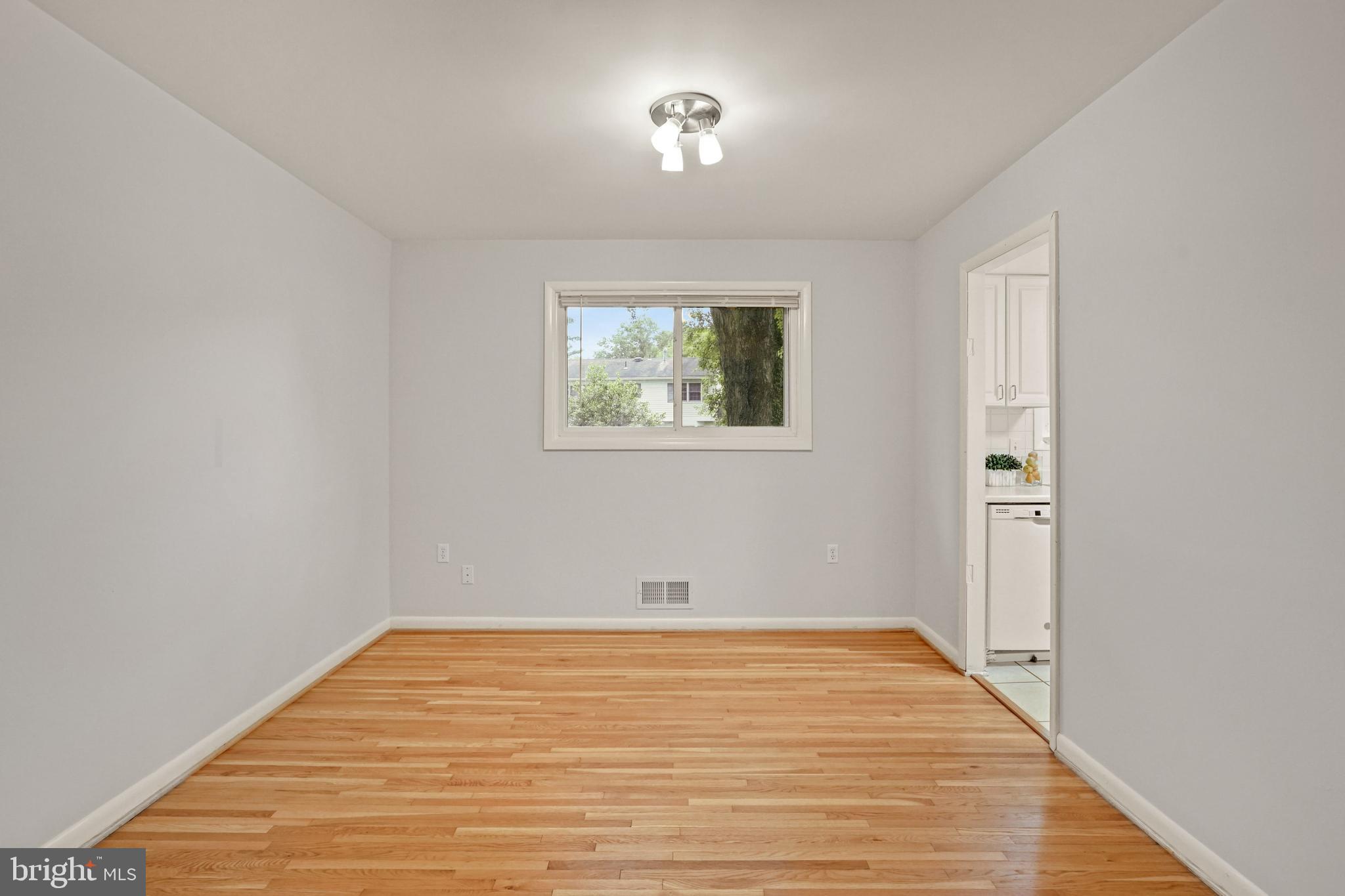 CHALET WOODS - Residential