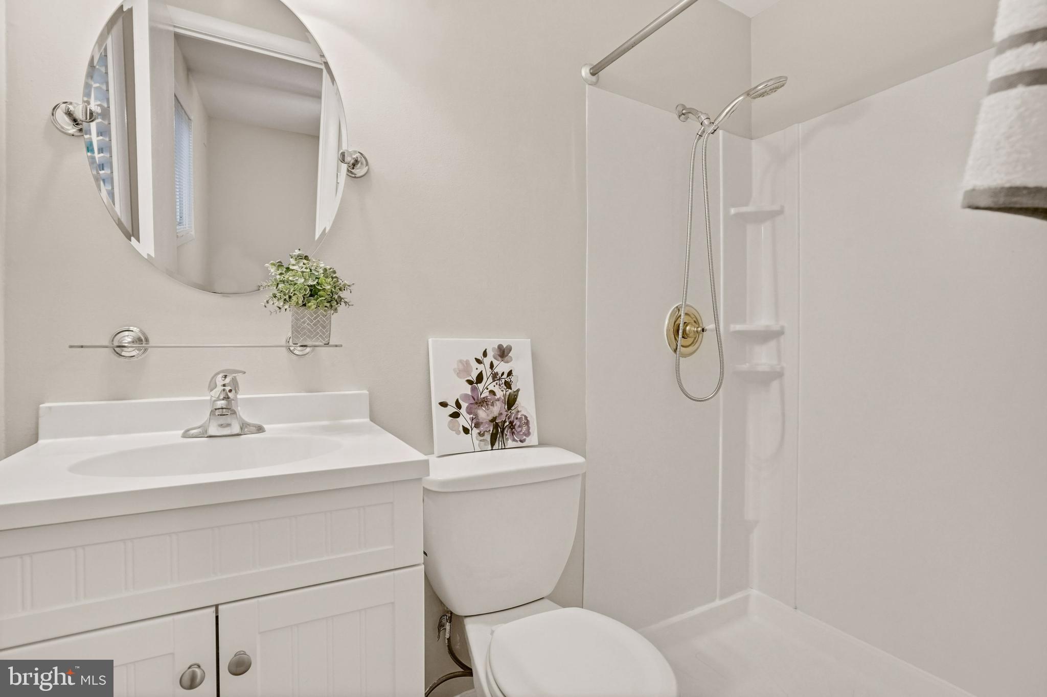 CHALET WOODS - Residential