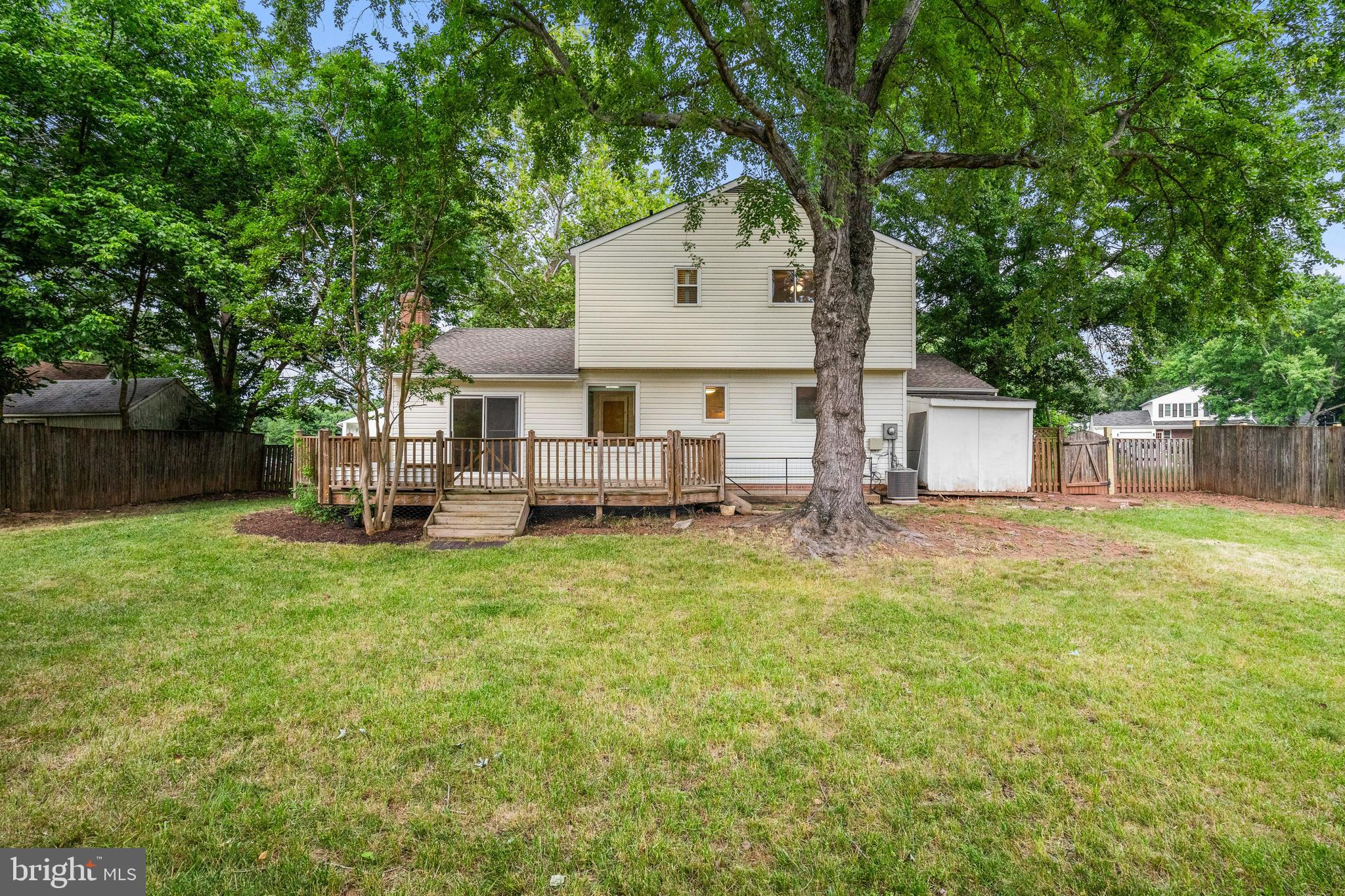 CHALET WOODS - Residential