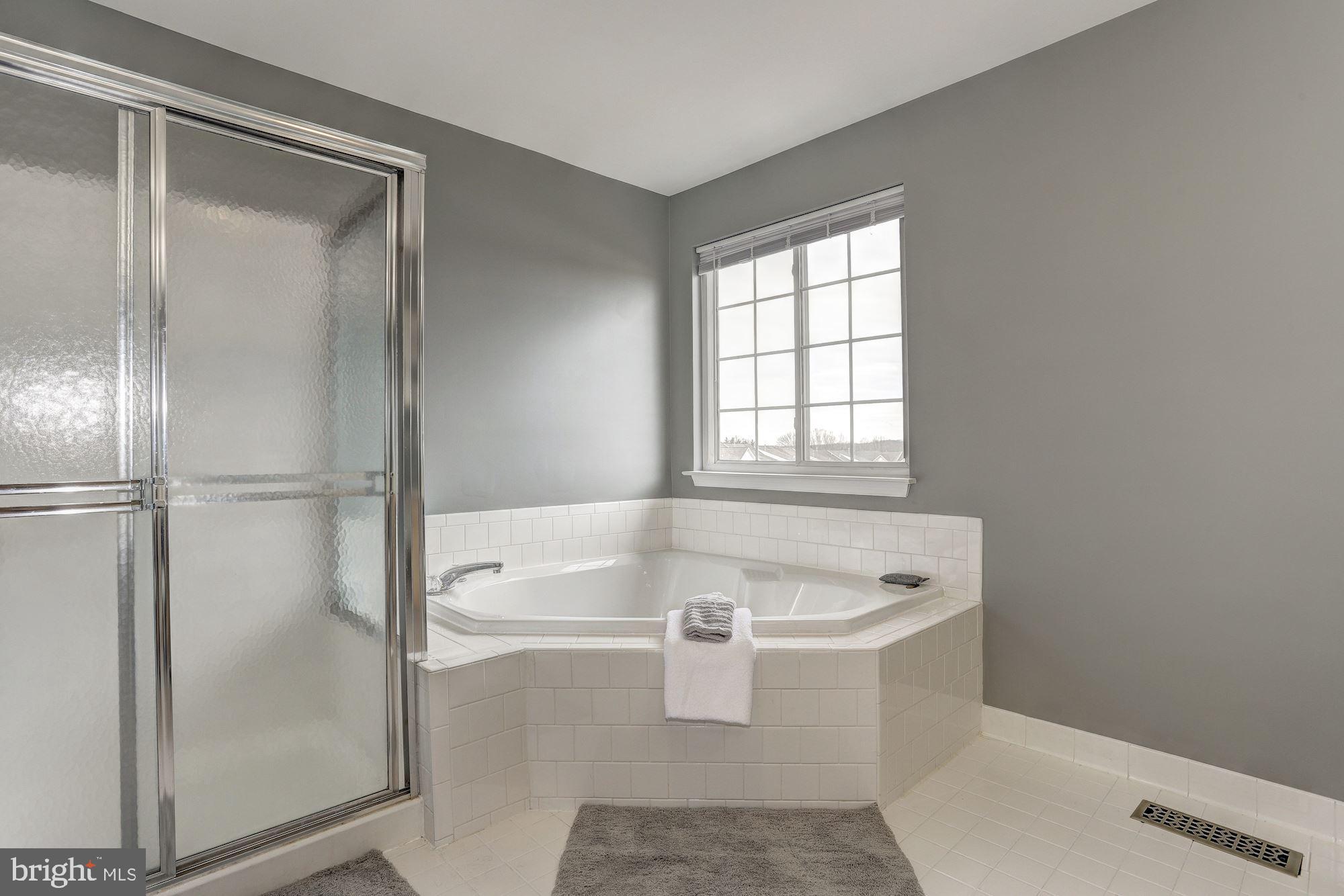 MONMOUTH MEADOWS - Residential