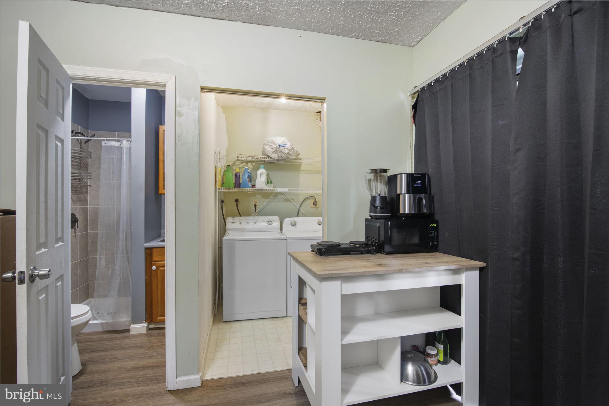 ACADEMY ACRES - Residential