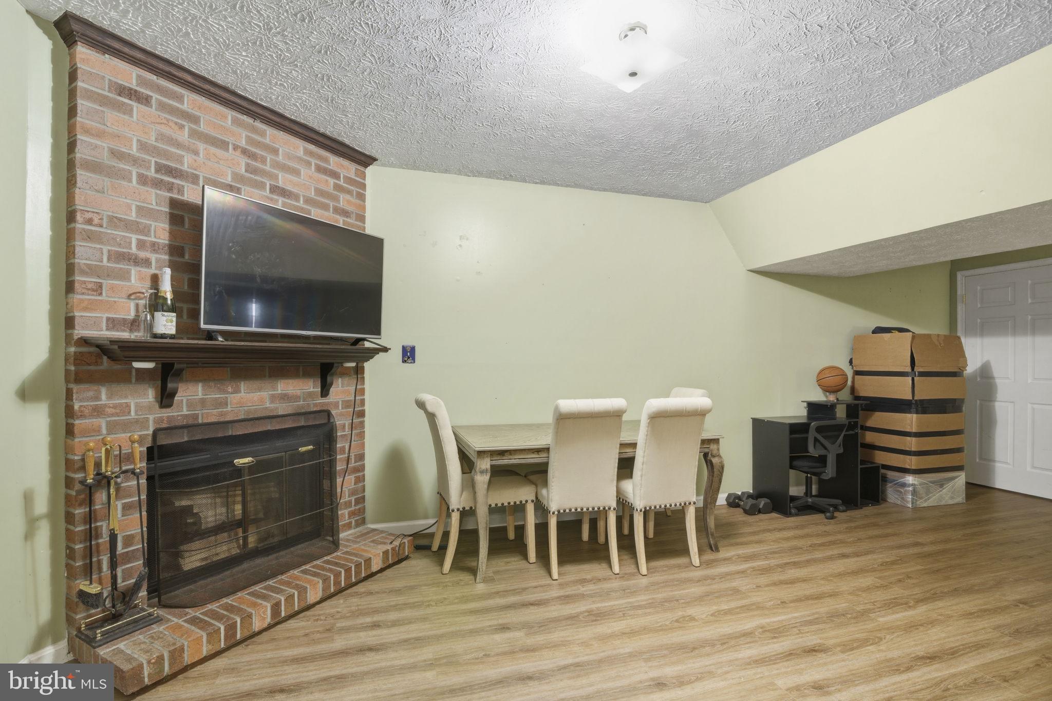 ACADEMY ACRES - Residential