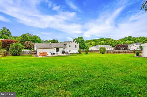 Tiny photo for 2813 Brougham Court, MANCHESTER, MD 21102 (MLS # MDCR2034732)