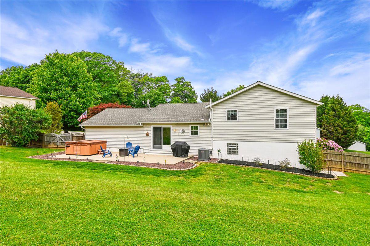 PARK AVE ESTATES - Residential