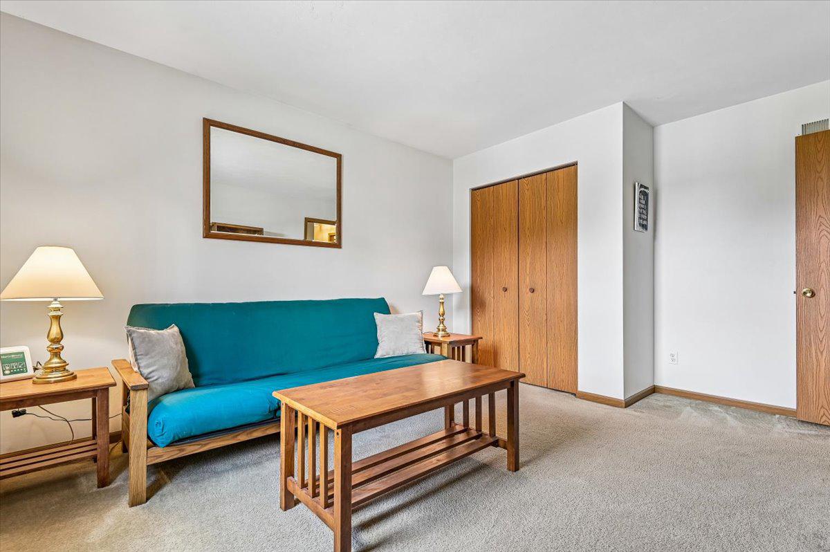PARK AVE ESTATES - Residential