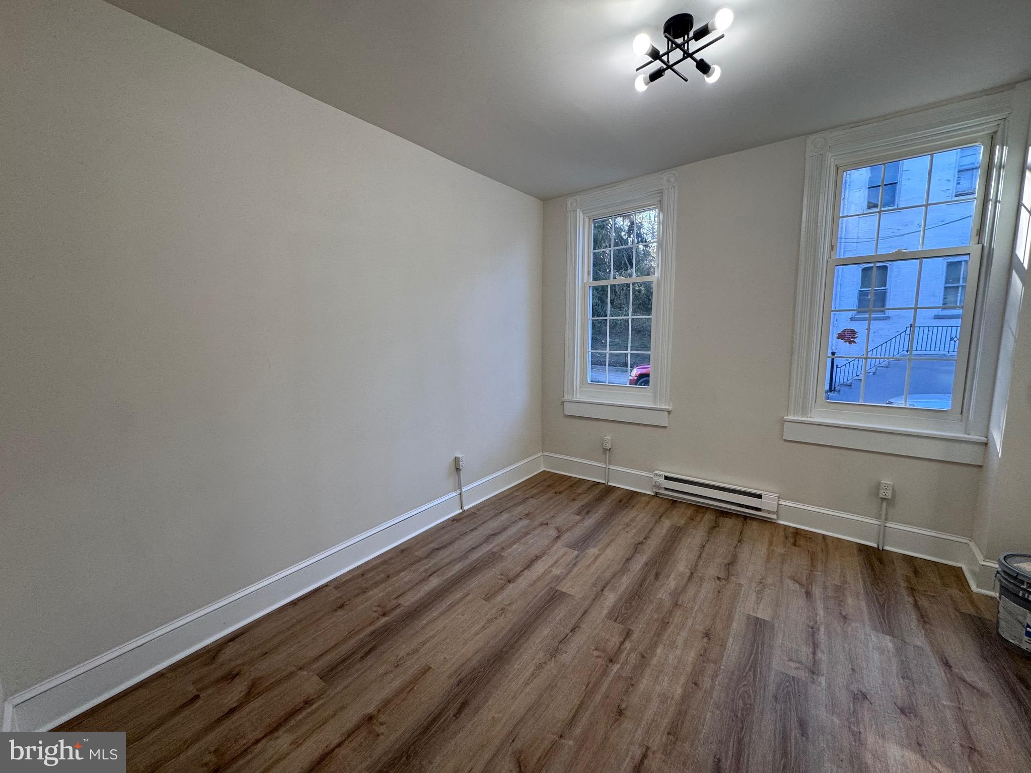 CABBAGE HILL - Residential Lease