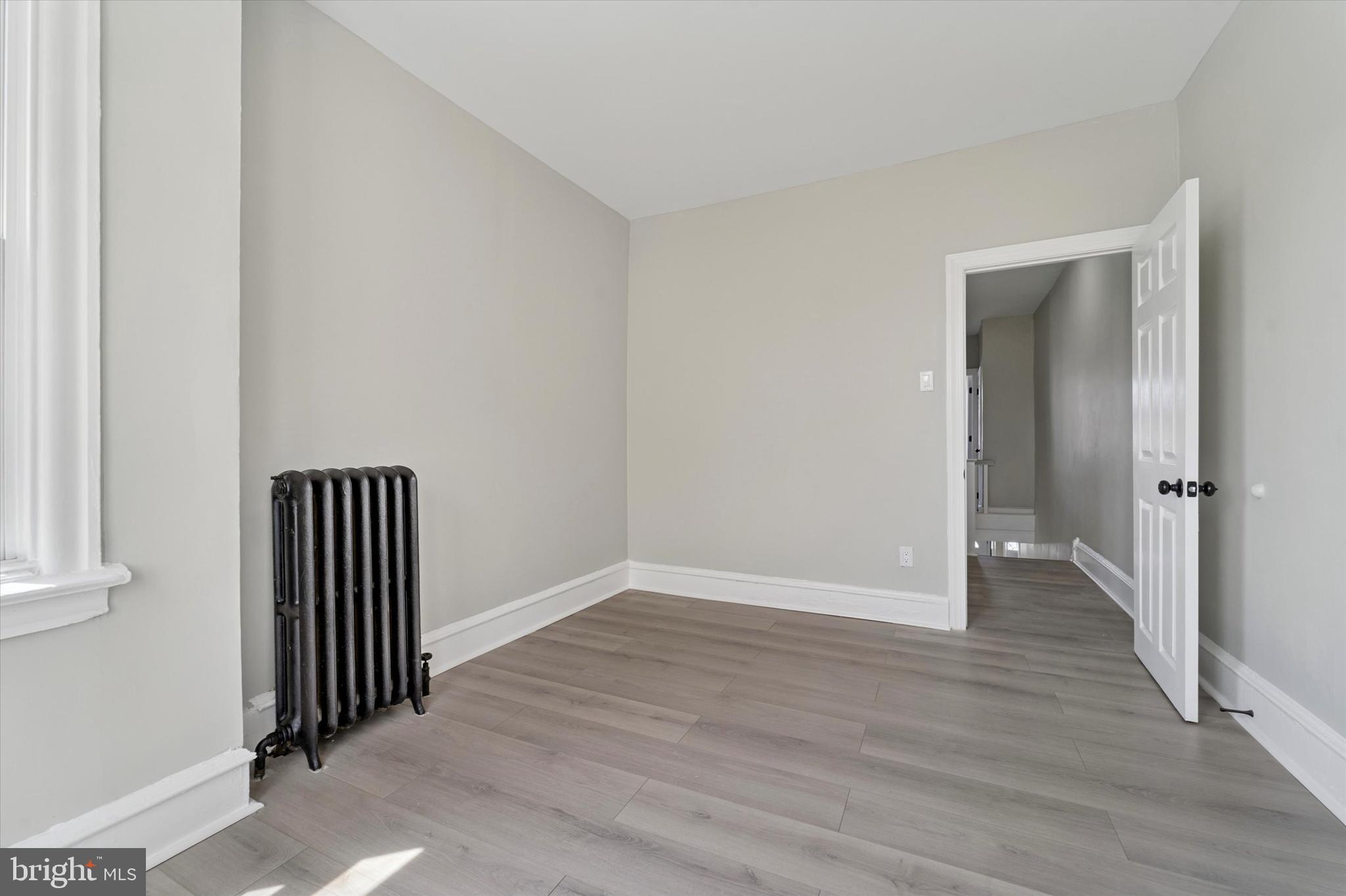 KENSINGTON - Residential