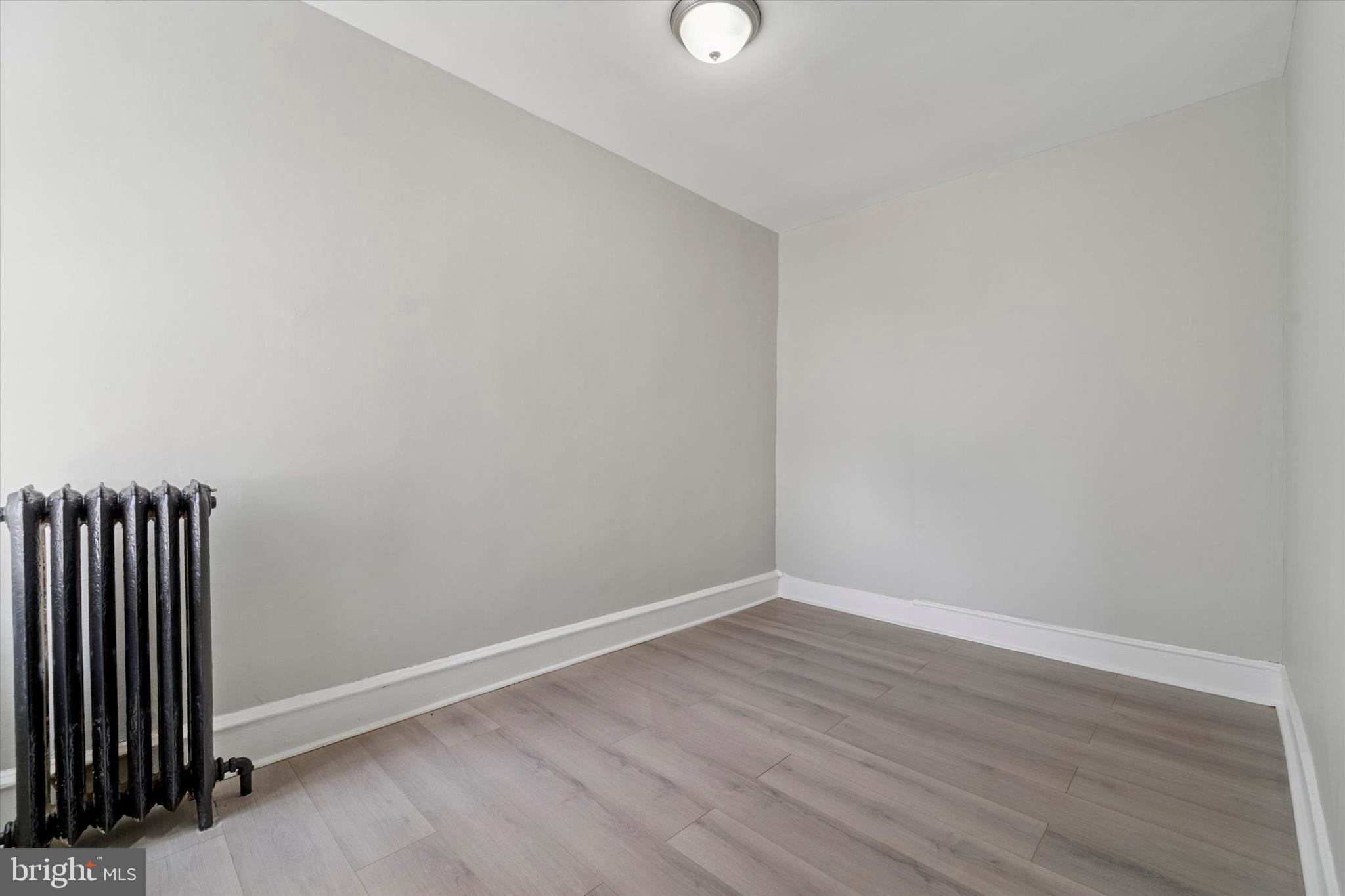 KENSINGTON - Residential