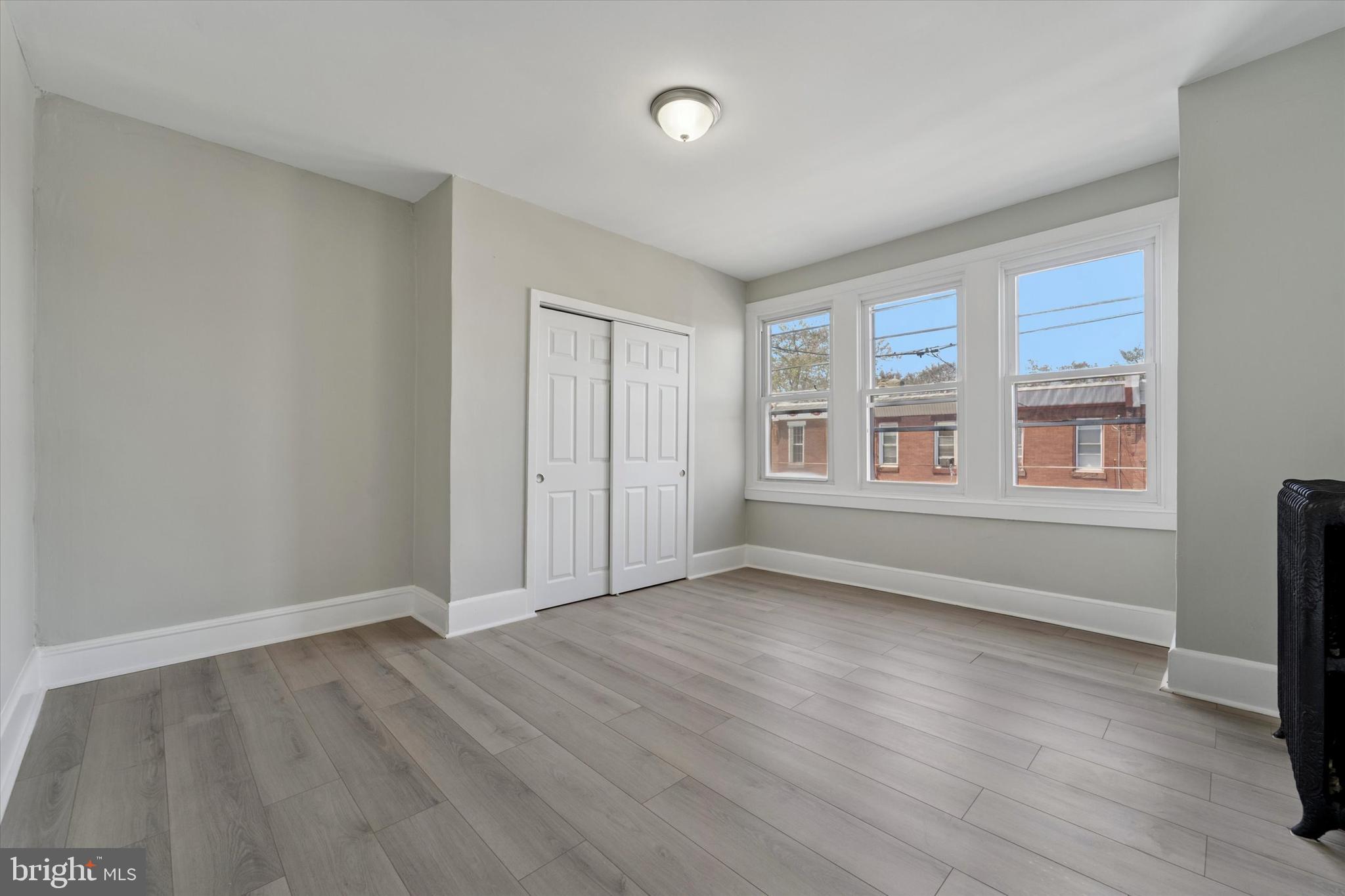 KENSINGTON - Residential