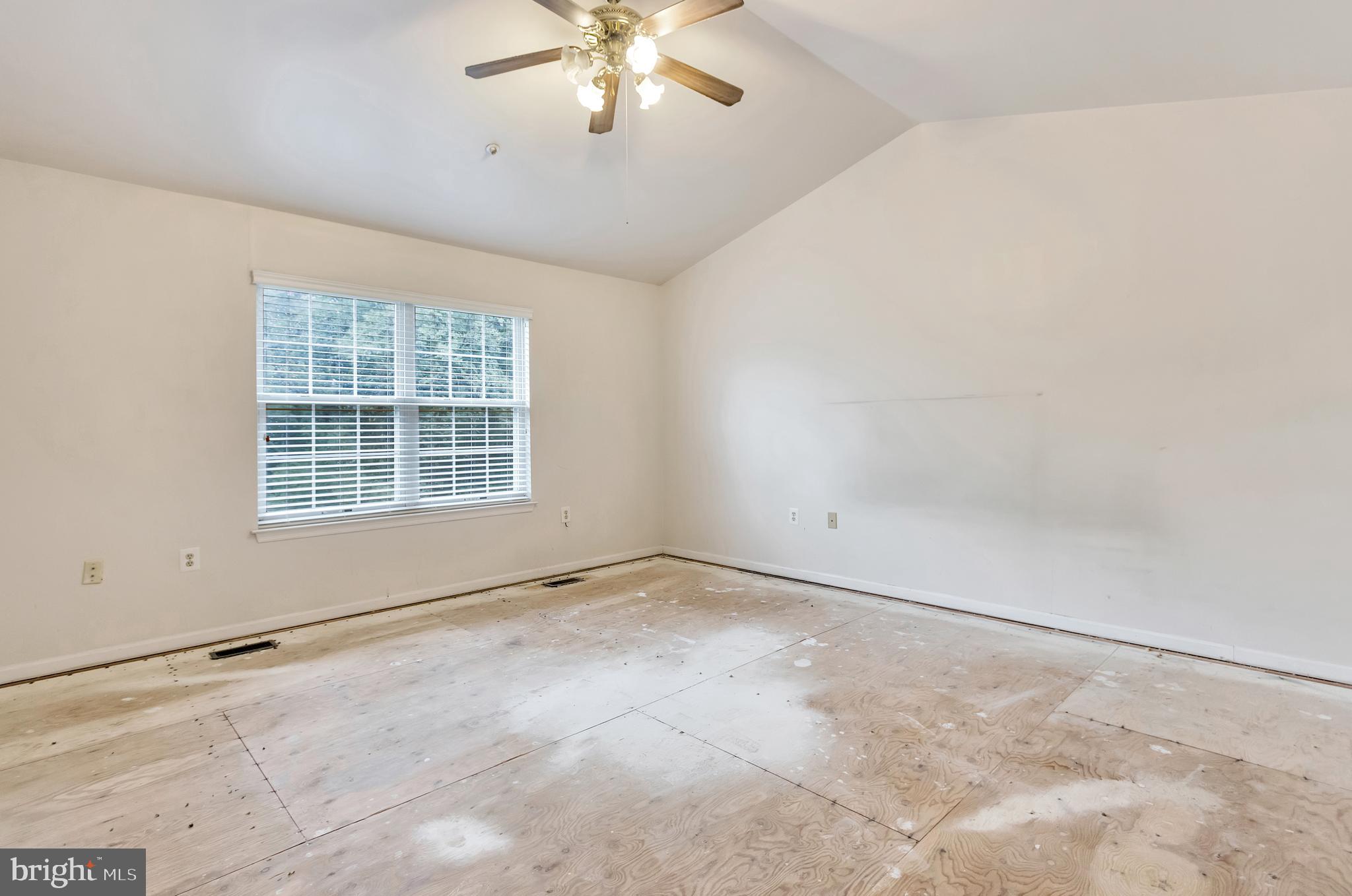 CHELTENHAM WOODS - Residential