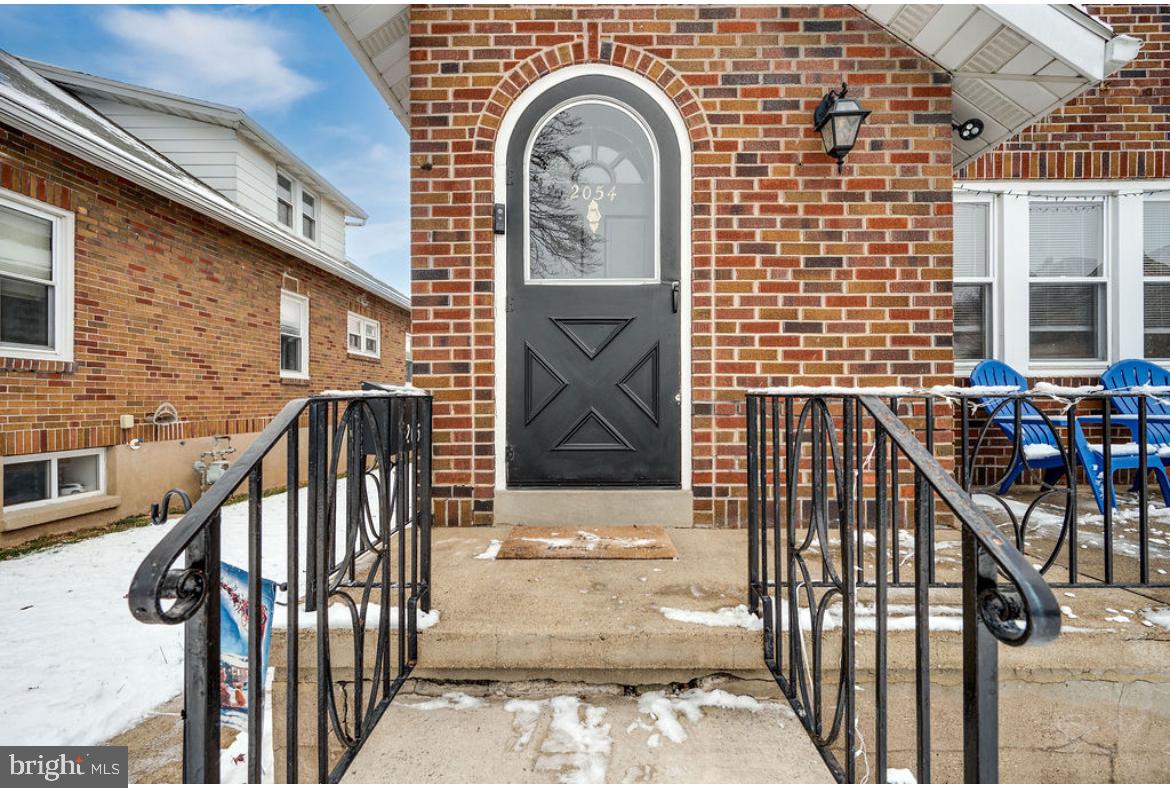 WEST LAWN - Residential