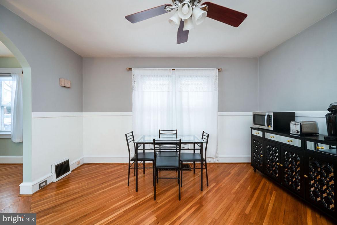 WEST LAWN - Residential