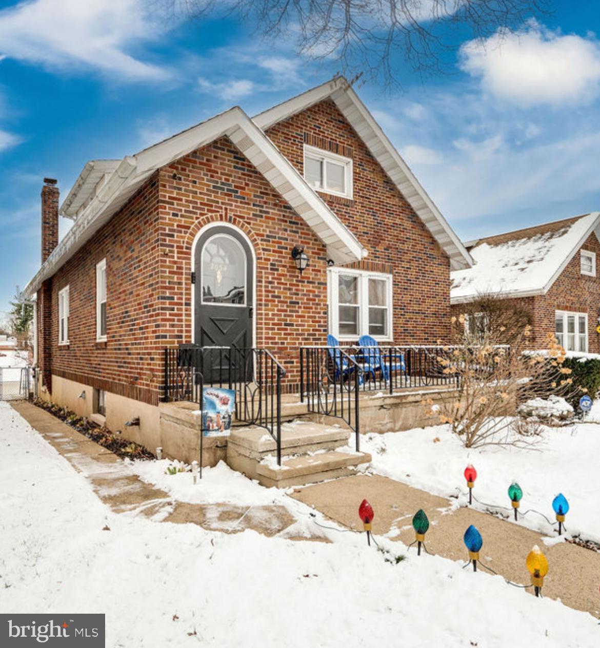 WEST LAWN - Residential