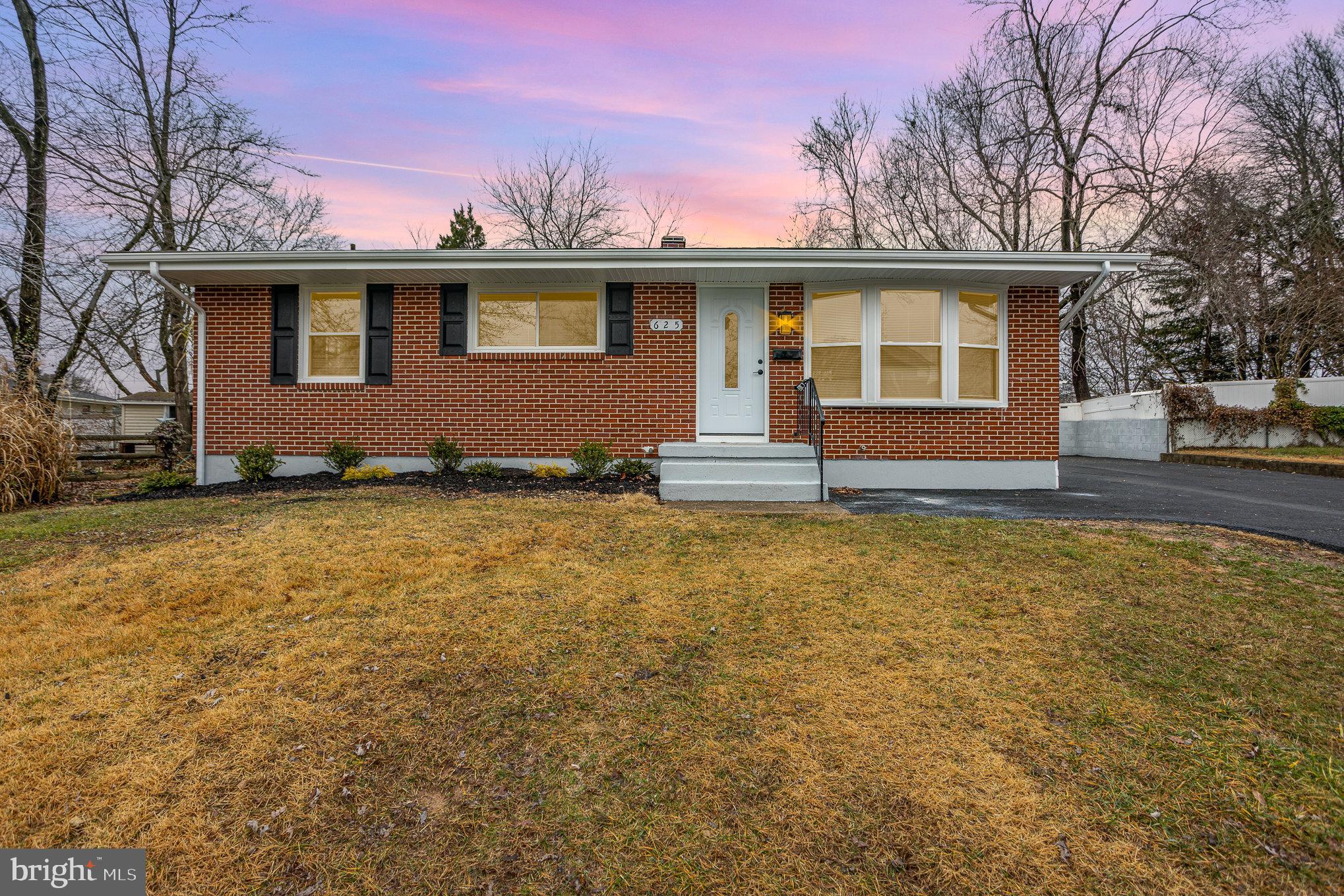 EDGE MEAD - Residential