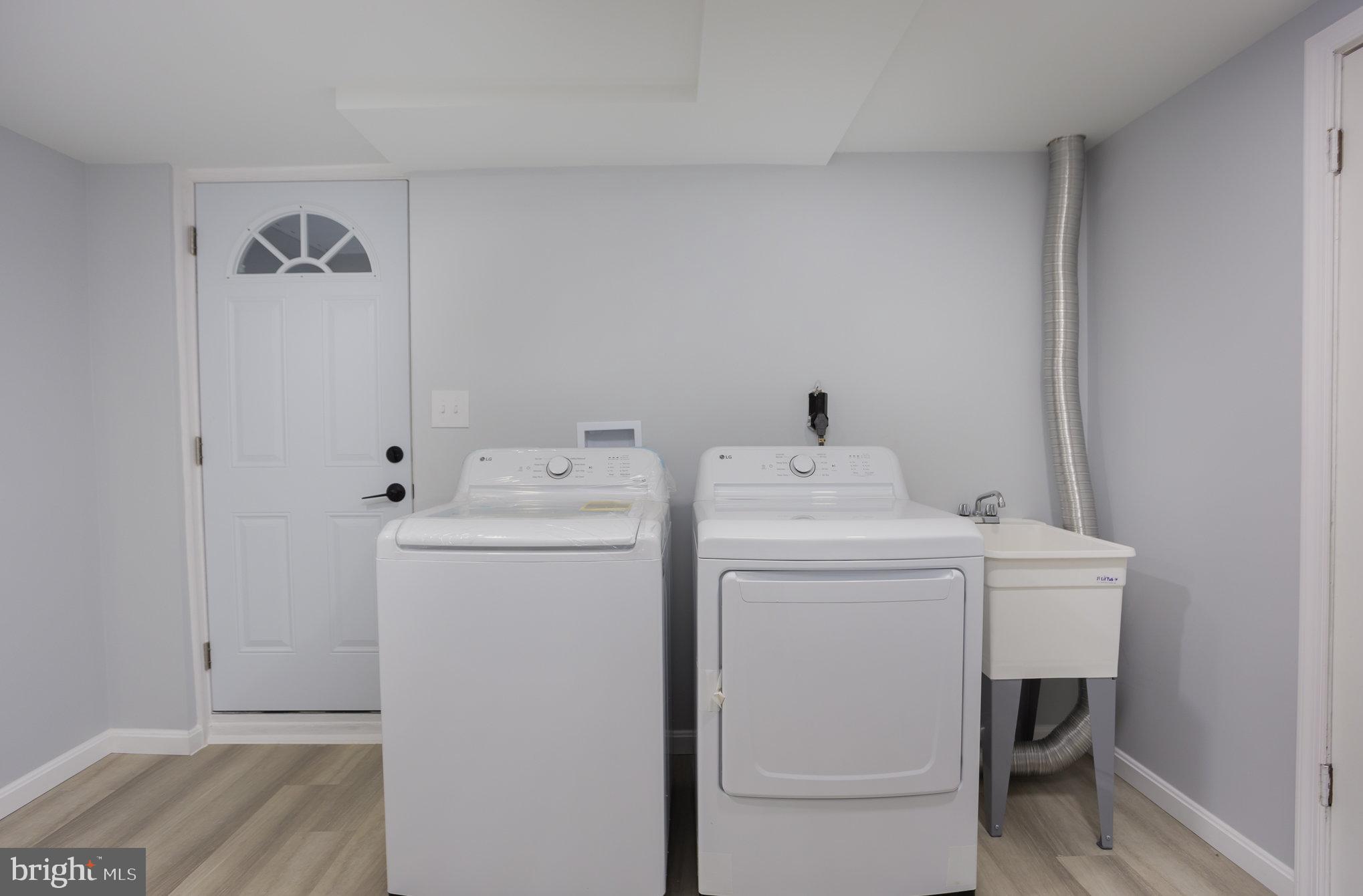 EDGE MEAD - Residential