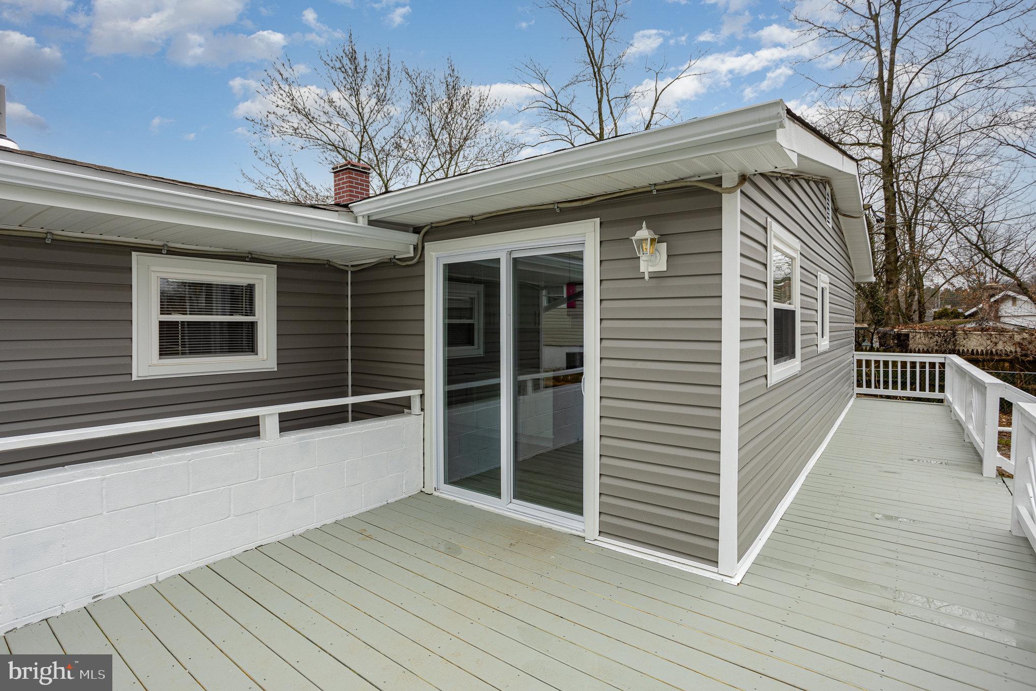 EDGE MEAD - Residential