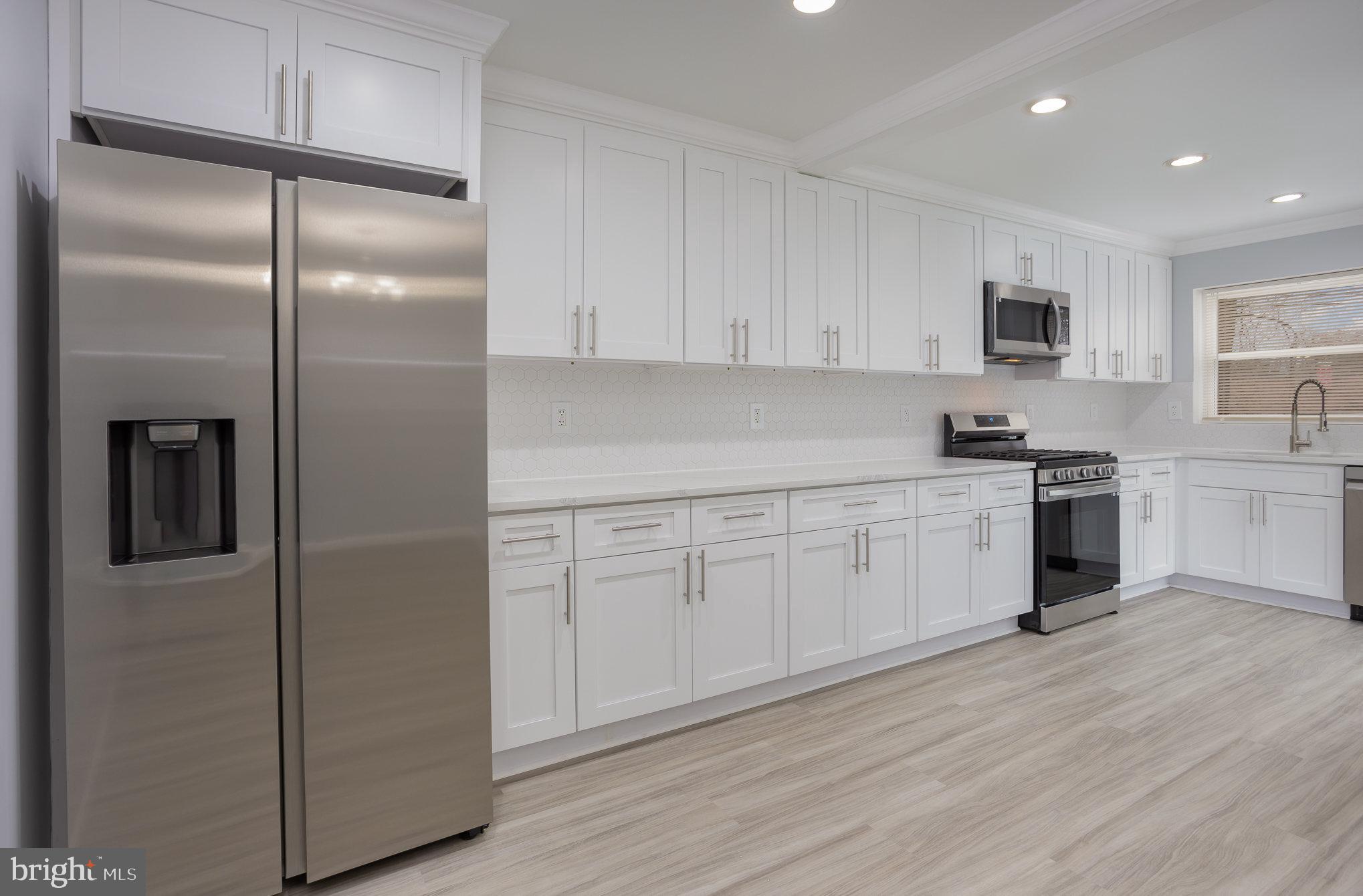 EDGE MEAD - Residential