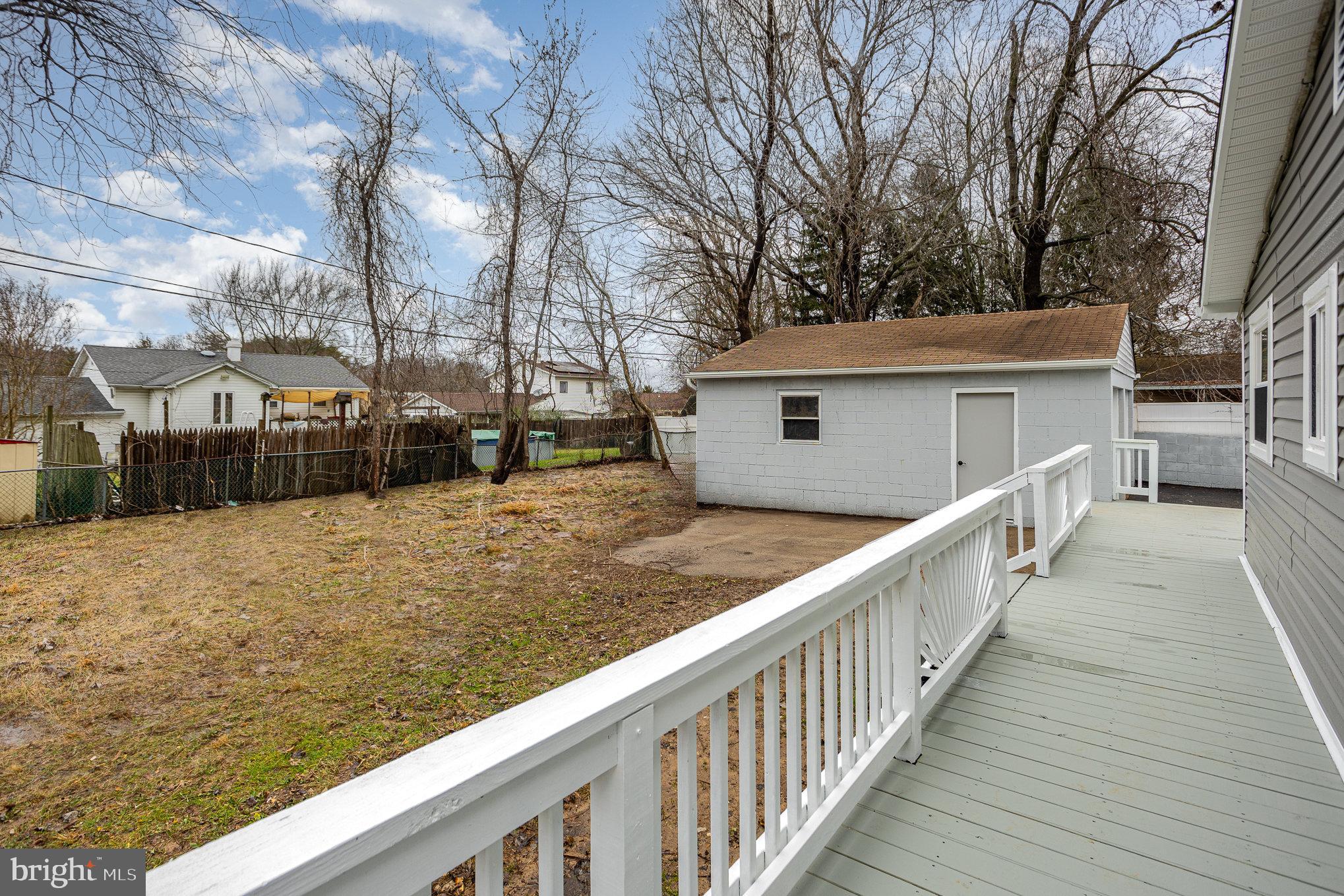 EDGE MEAD - Residential