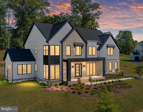 3557 ORCHID POND WAY OAKTON VA 22124